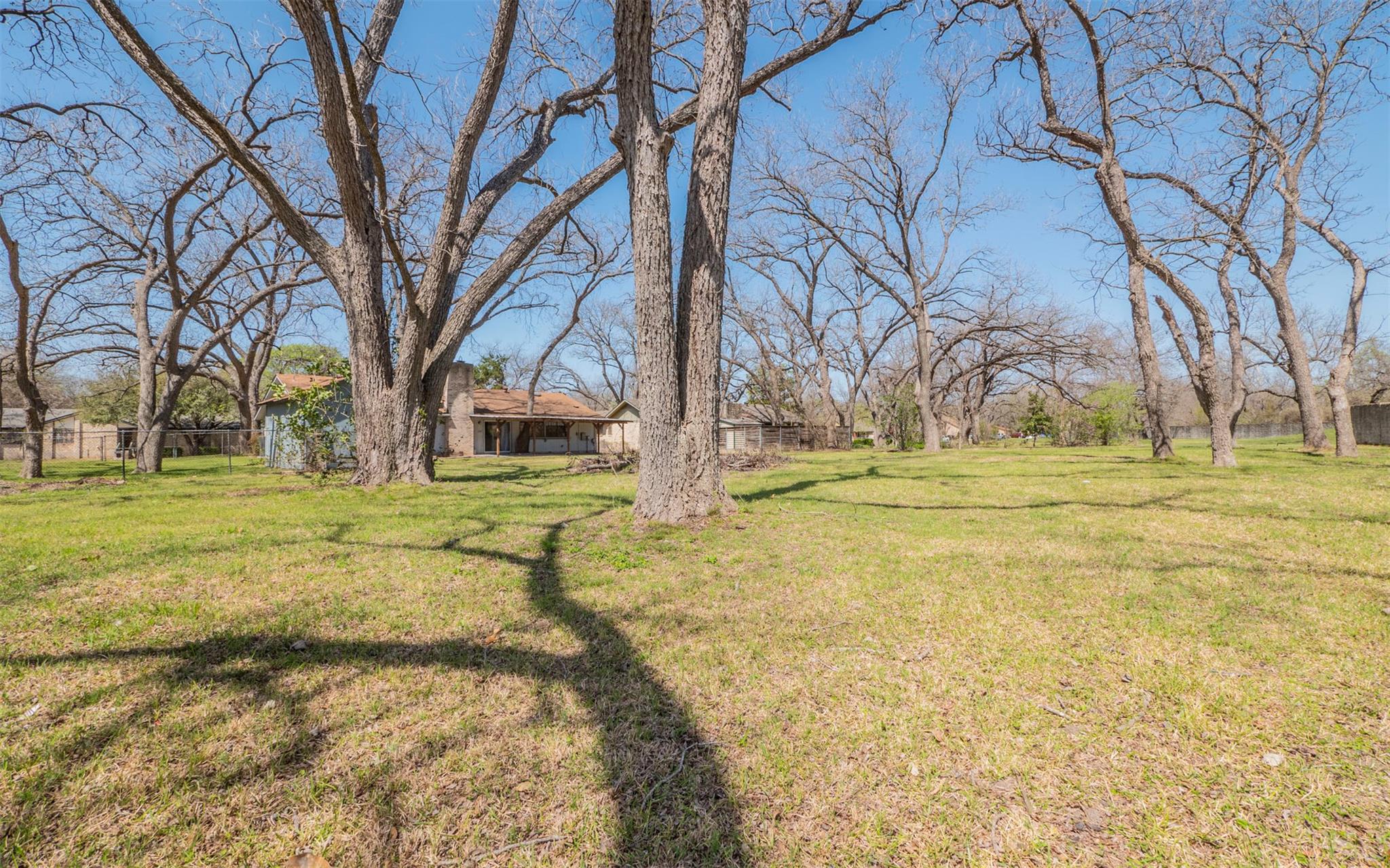 6903-6905 Crystalbrook Dr Property Photo 32
