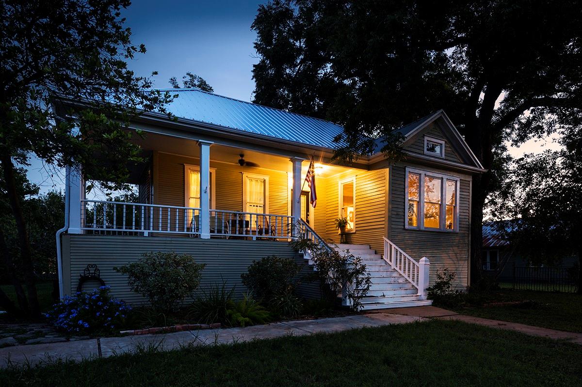 1305 Pine St Property Photo 8