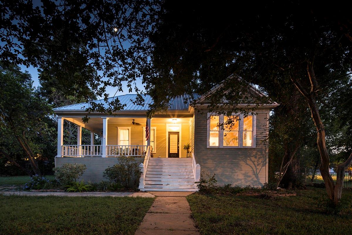 1305 Pine St Property Photo 9