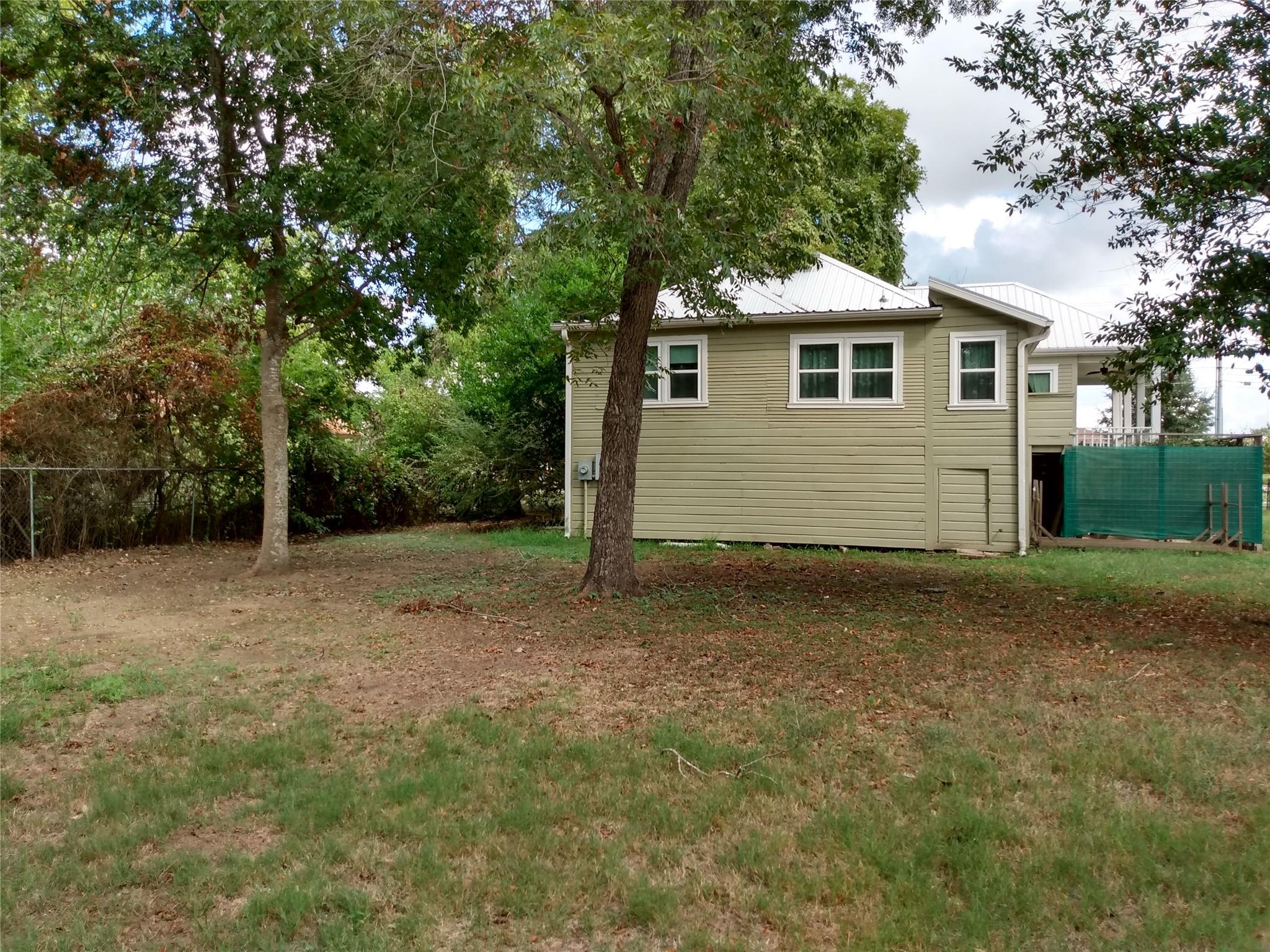 1305 Pine St Property Photo 26
