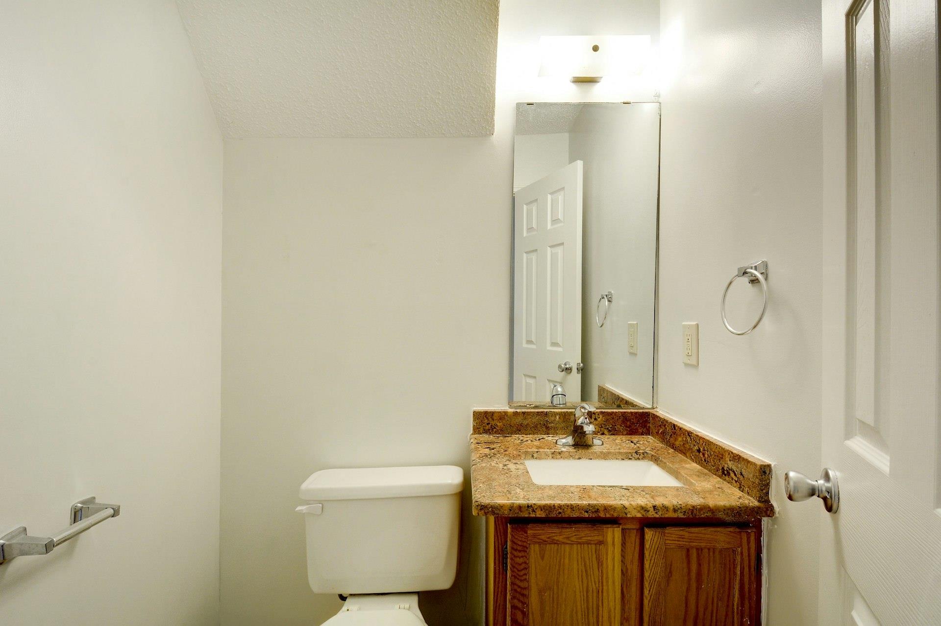 6102 Parkwood Dr Property Photo 11