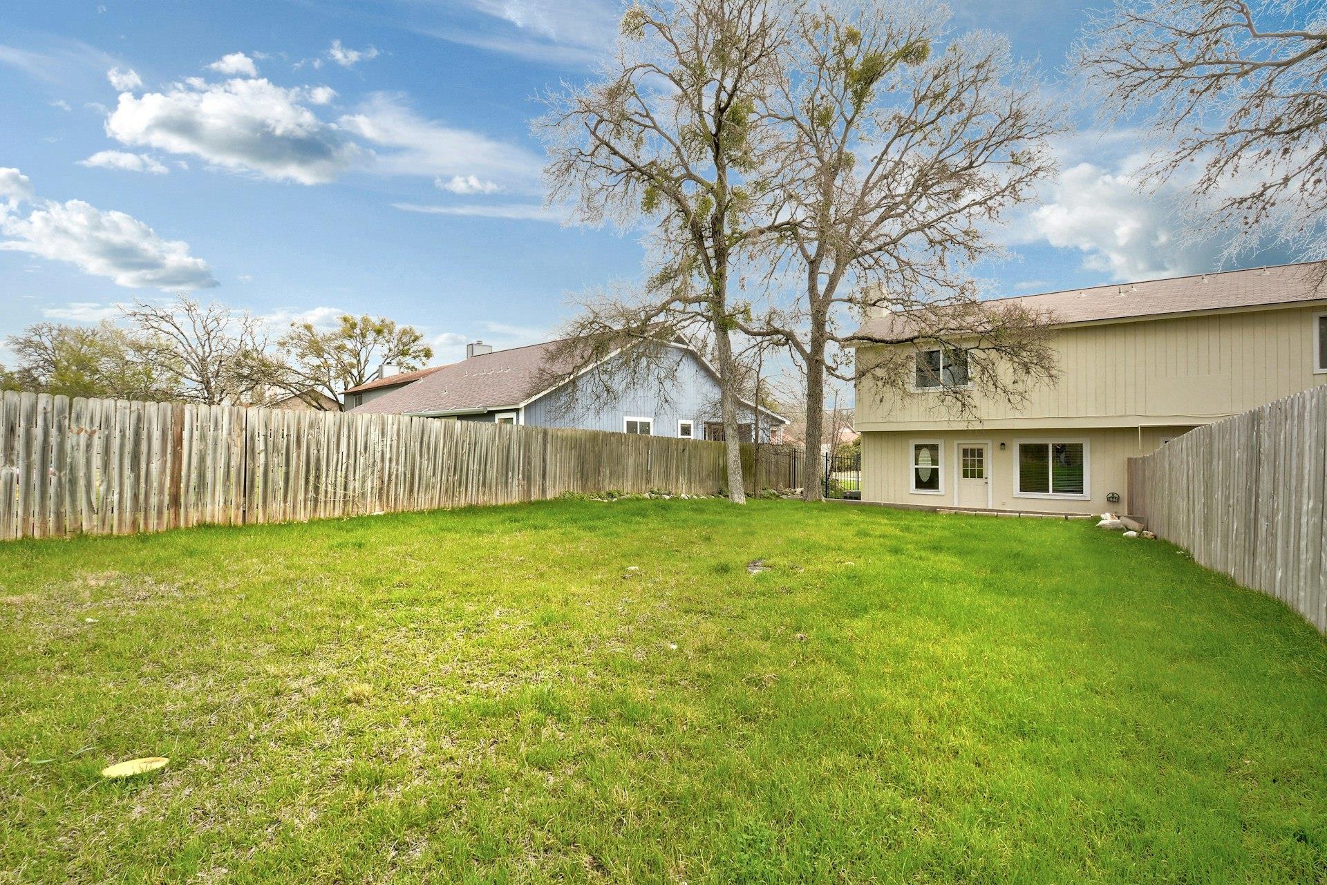 6102 Parkwood Dr Property Photo 19