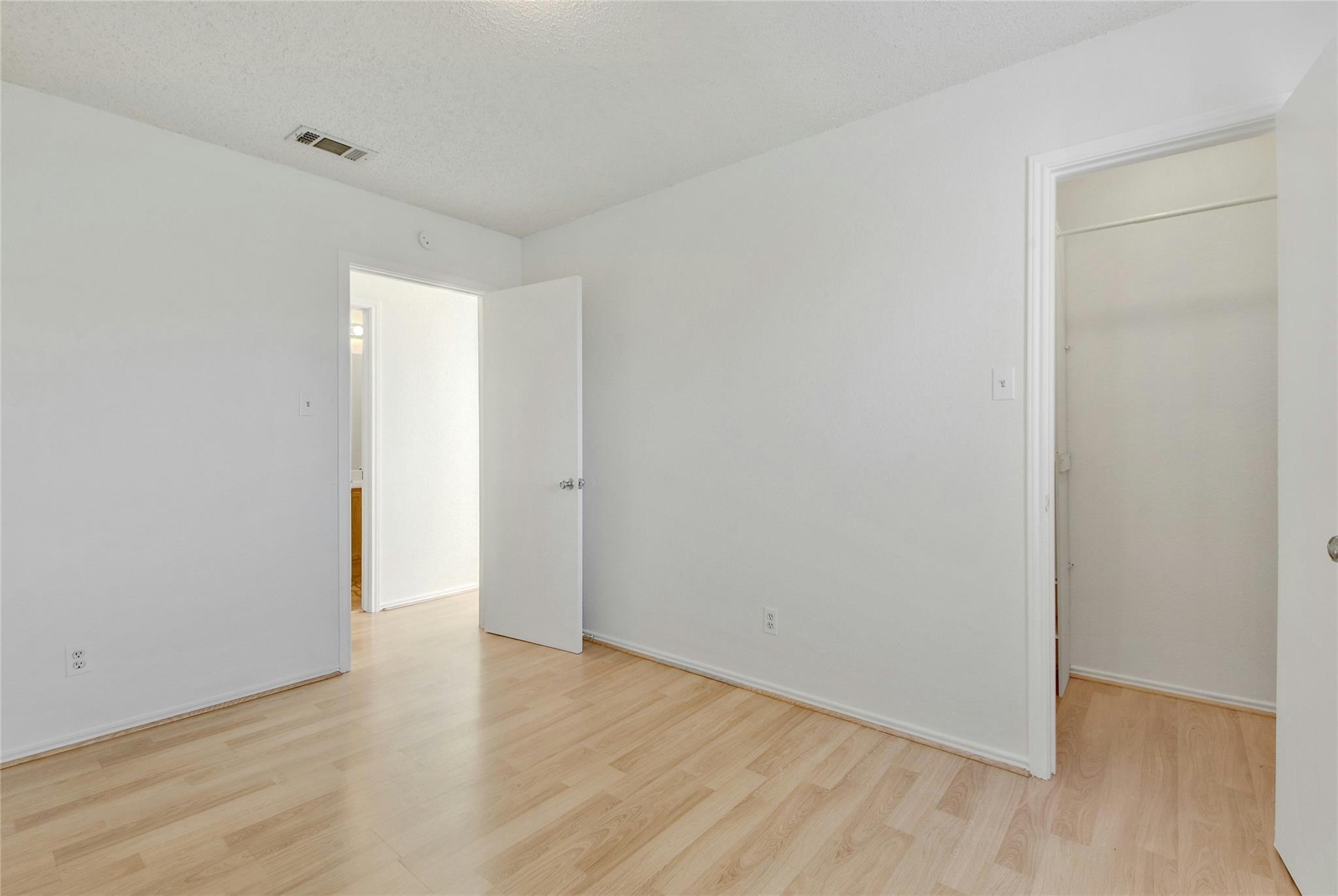 6102 Parkwood Dr Property Photo 36