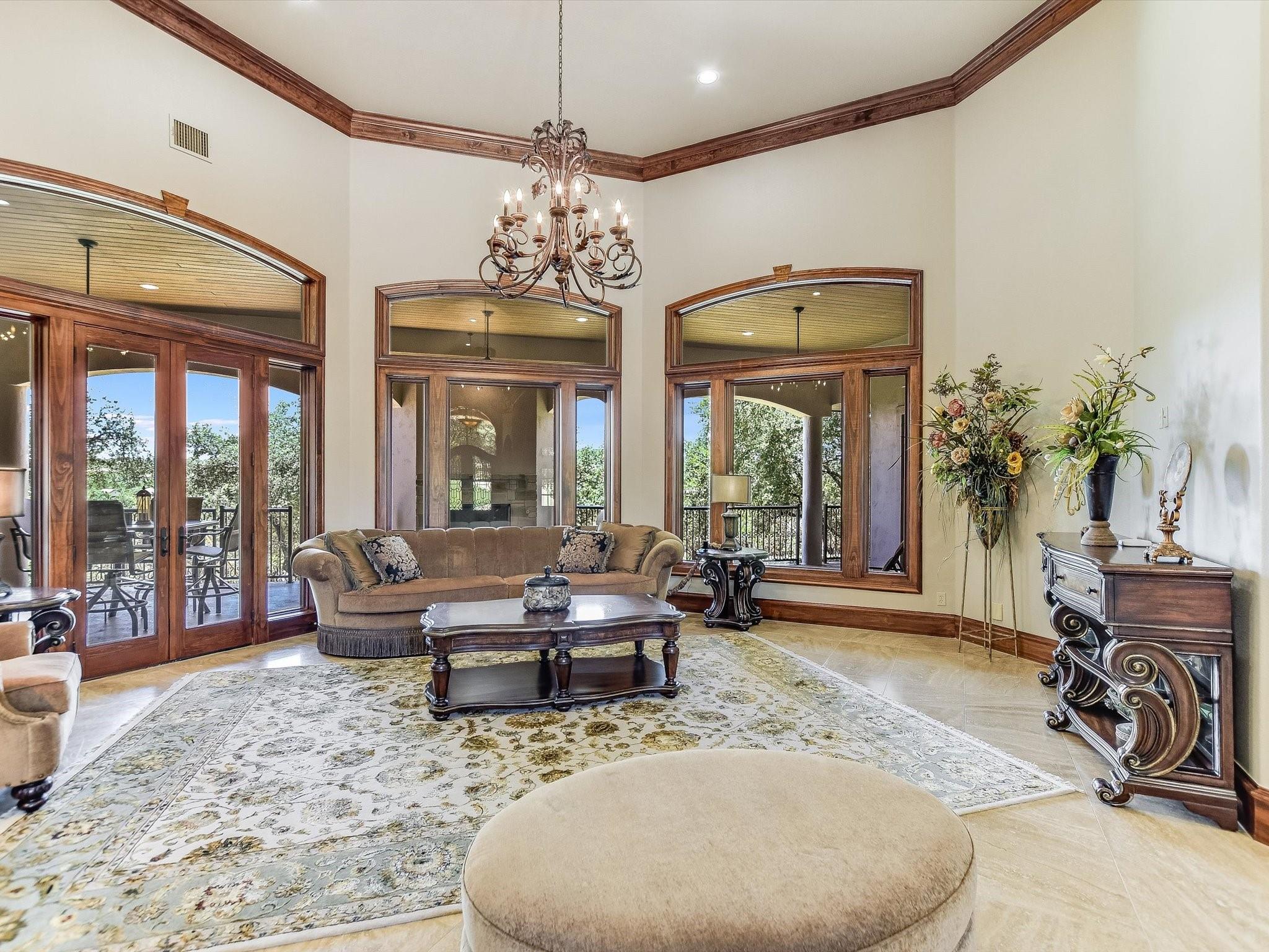 6000 Lantern View Dr Property Photo 5