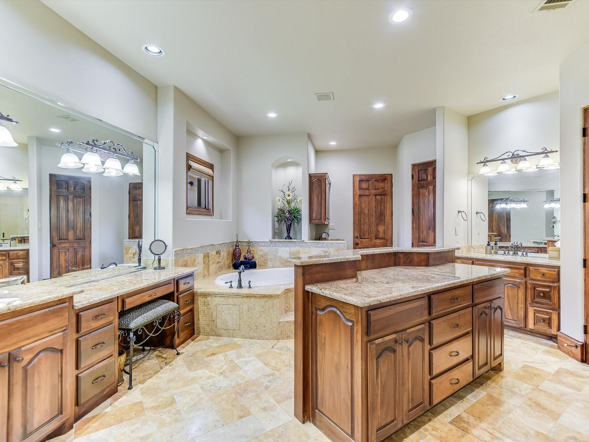 6000 Lantern View Dr Property Photo 18