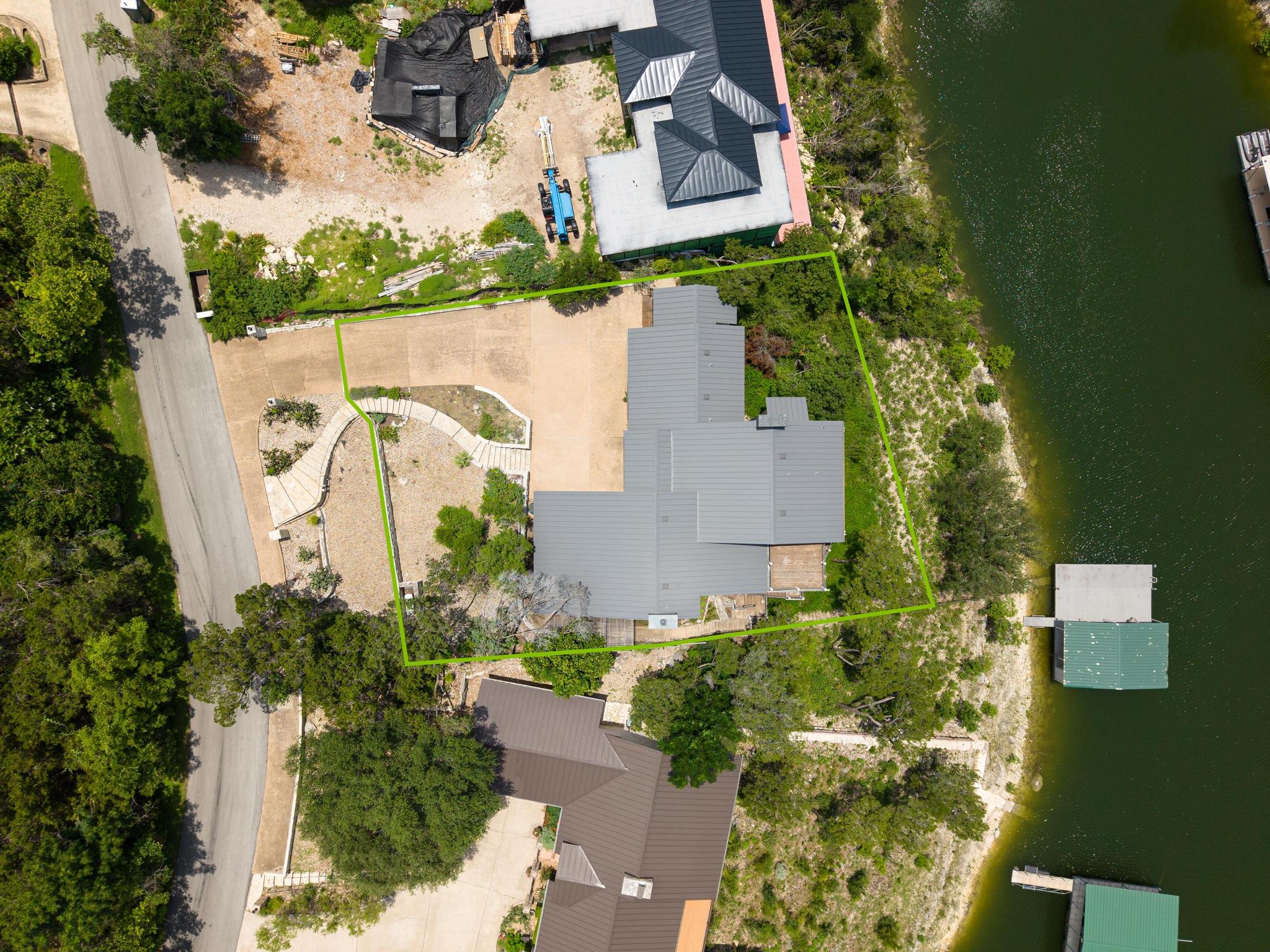 718 Bermuda St Property Photo 2