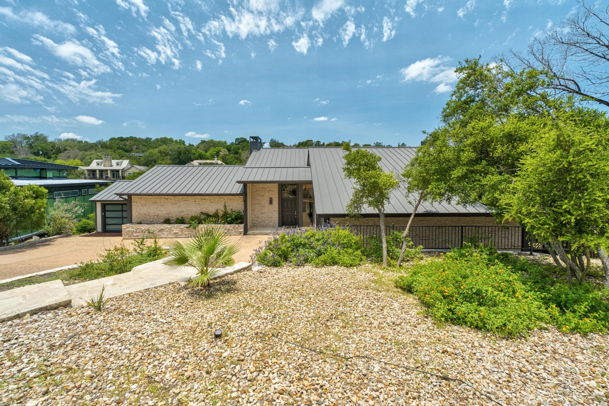 718 Bermuda St Property Photo 9