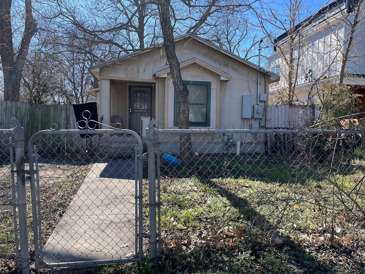 2817 Prado St Property Photo 1