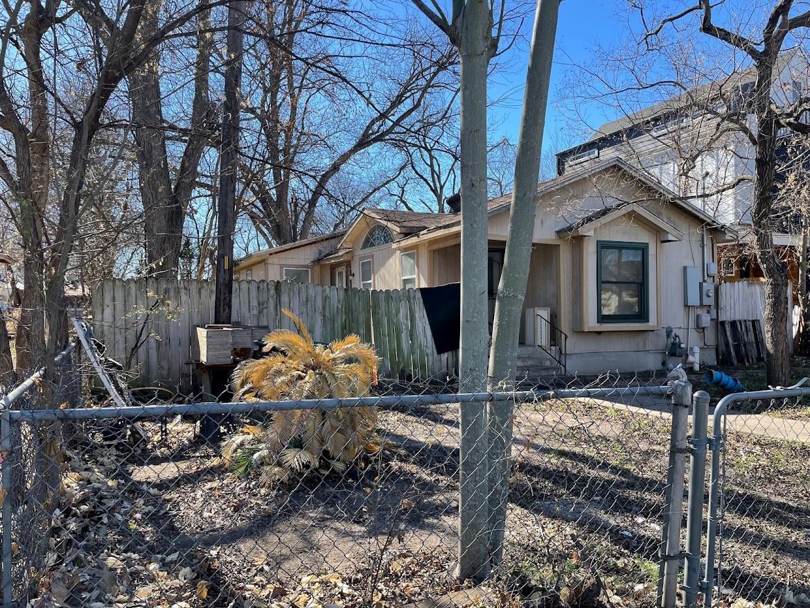 2817 Prado St Property Photo 2
