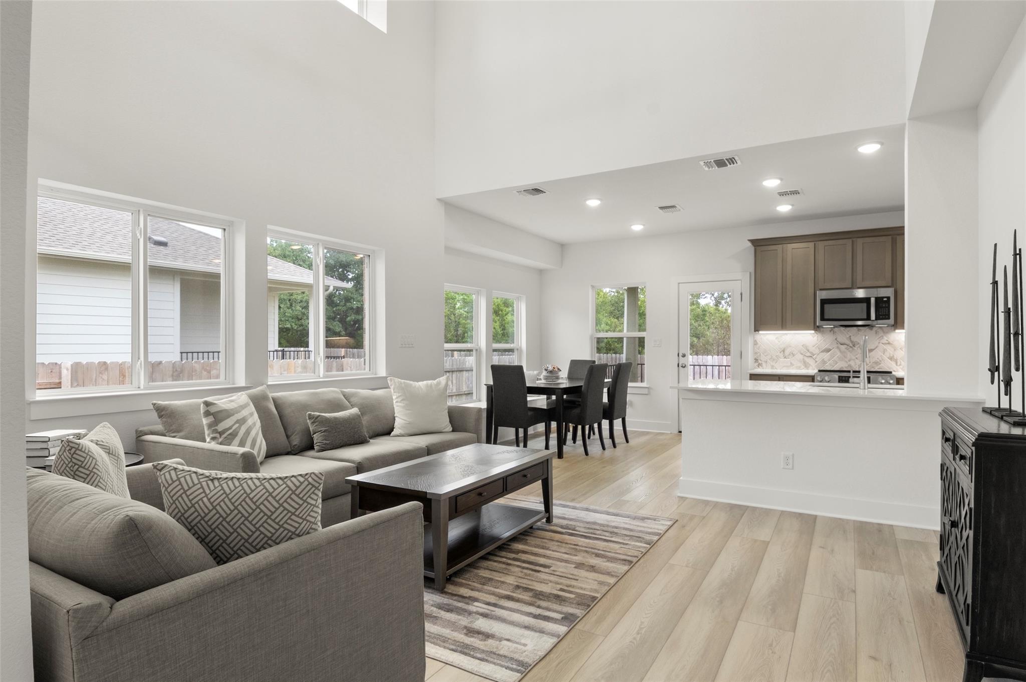 307 Lucky Ave Property Photo 9