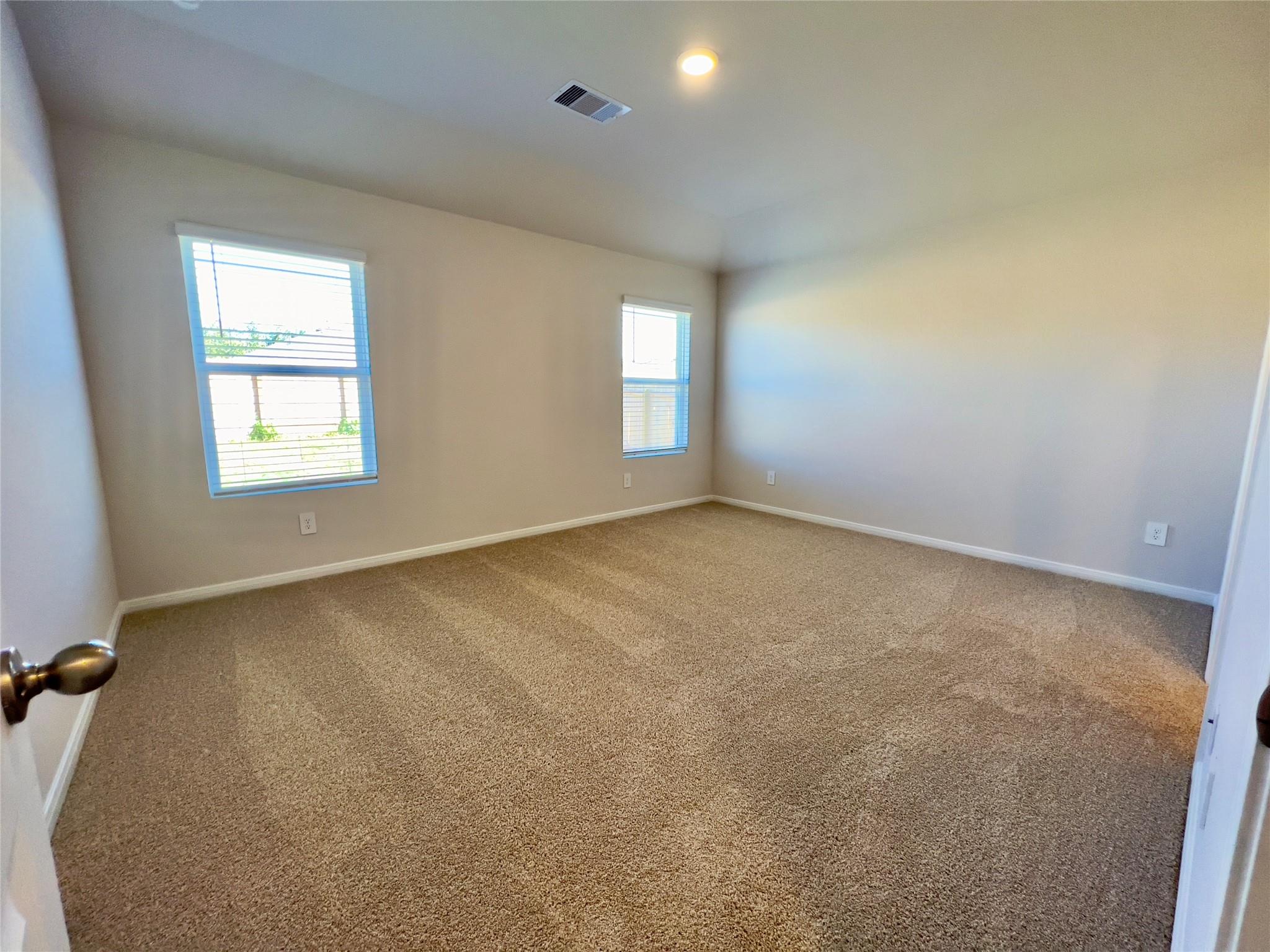 305 Darwin Pl Property Photo 7