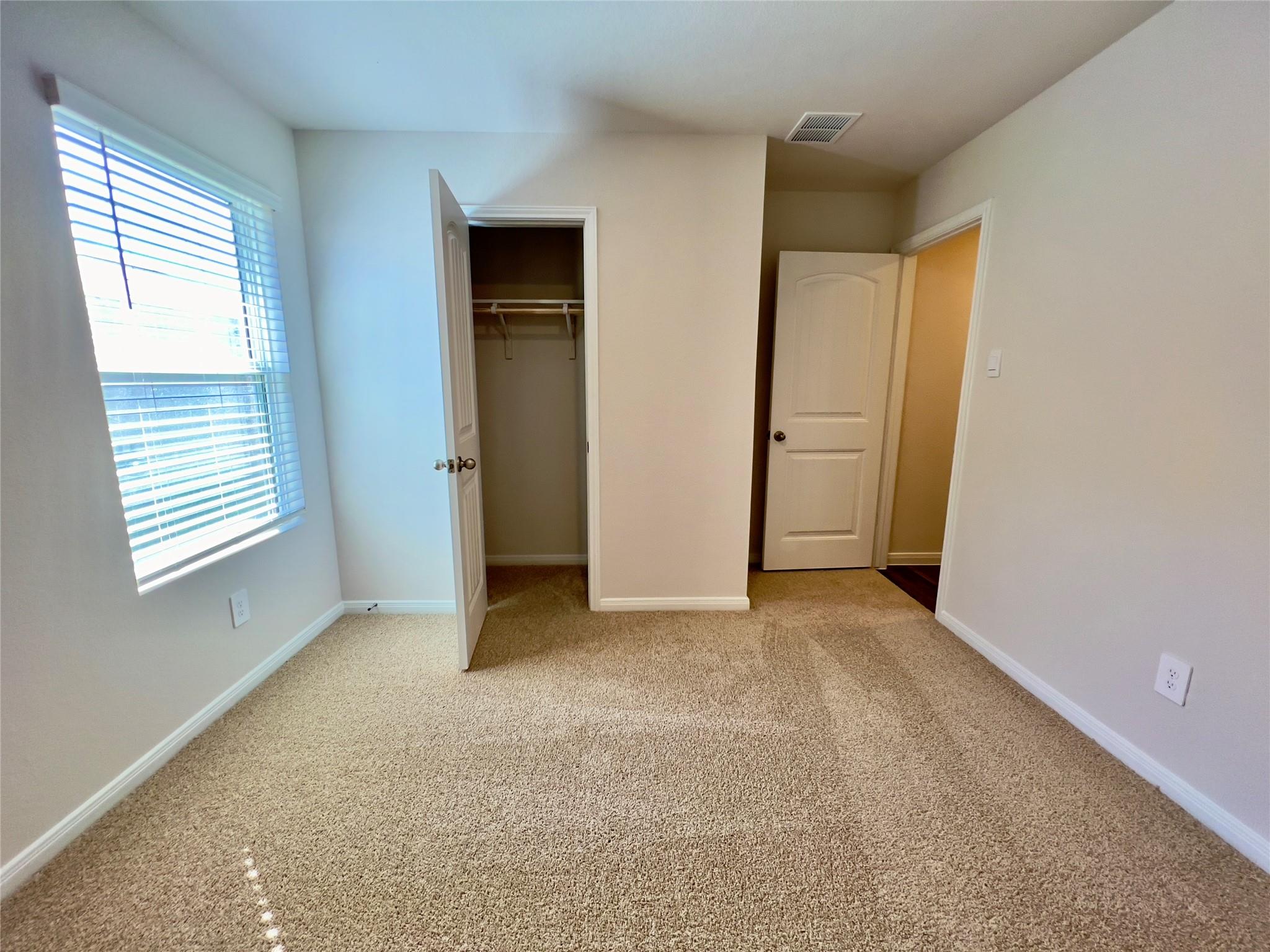 305 Darwin Pl Property Photo 13