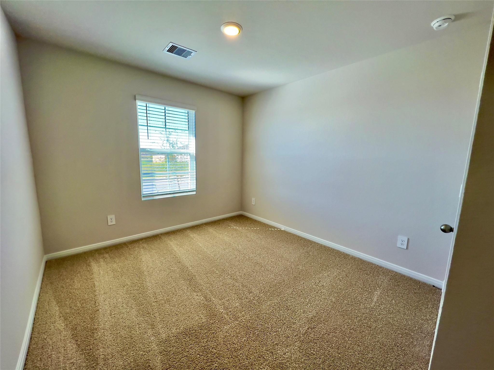 305 Darwin Pl Property Photo 18