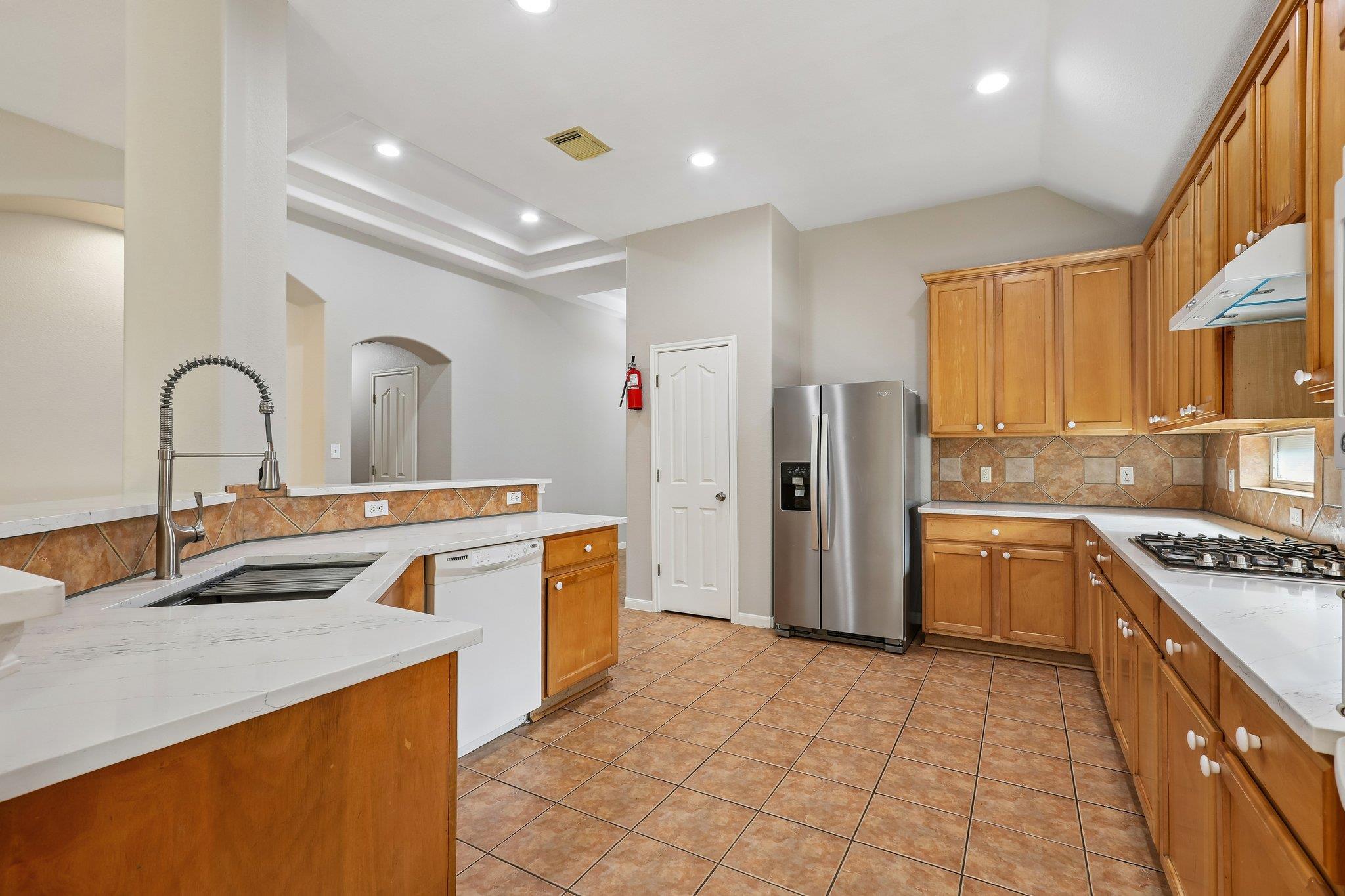 7303 Two Jacks Trl Property Photo 4