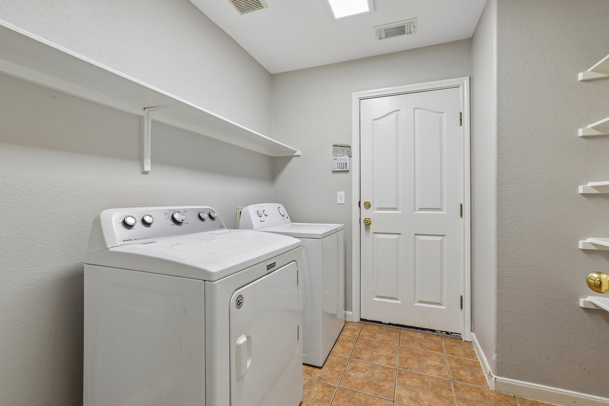 7303 Two Jacks Trl Property Photo 15