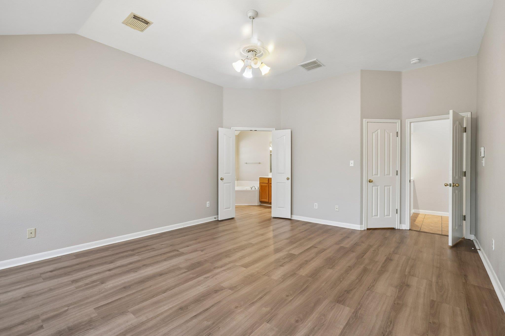 7303 Two Jacks Trl Property Photo 19