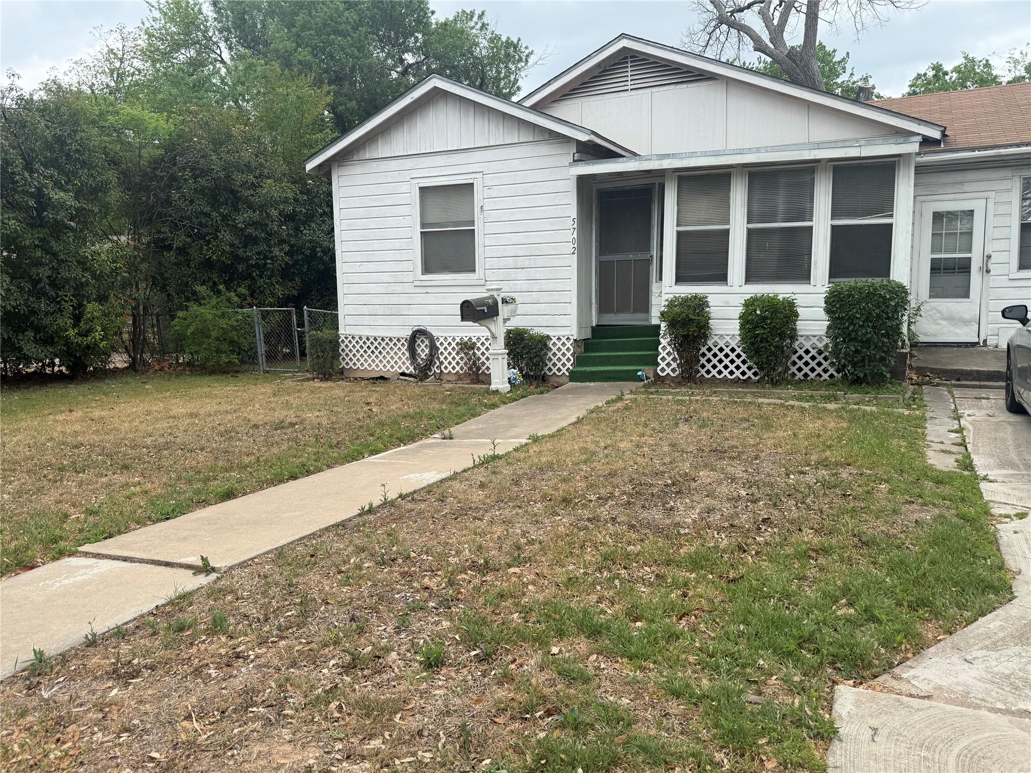 5702 Duval St Property Photo 2