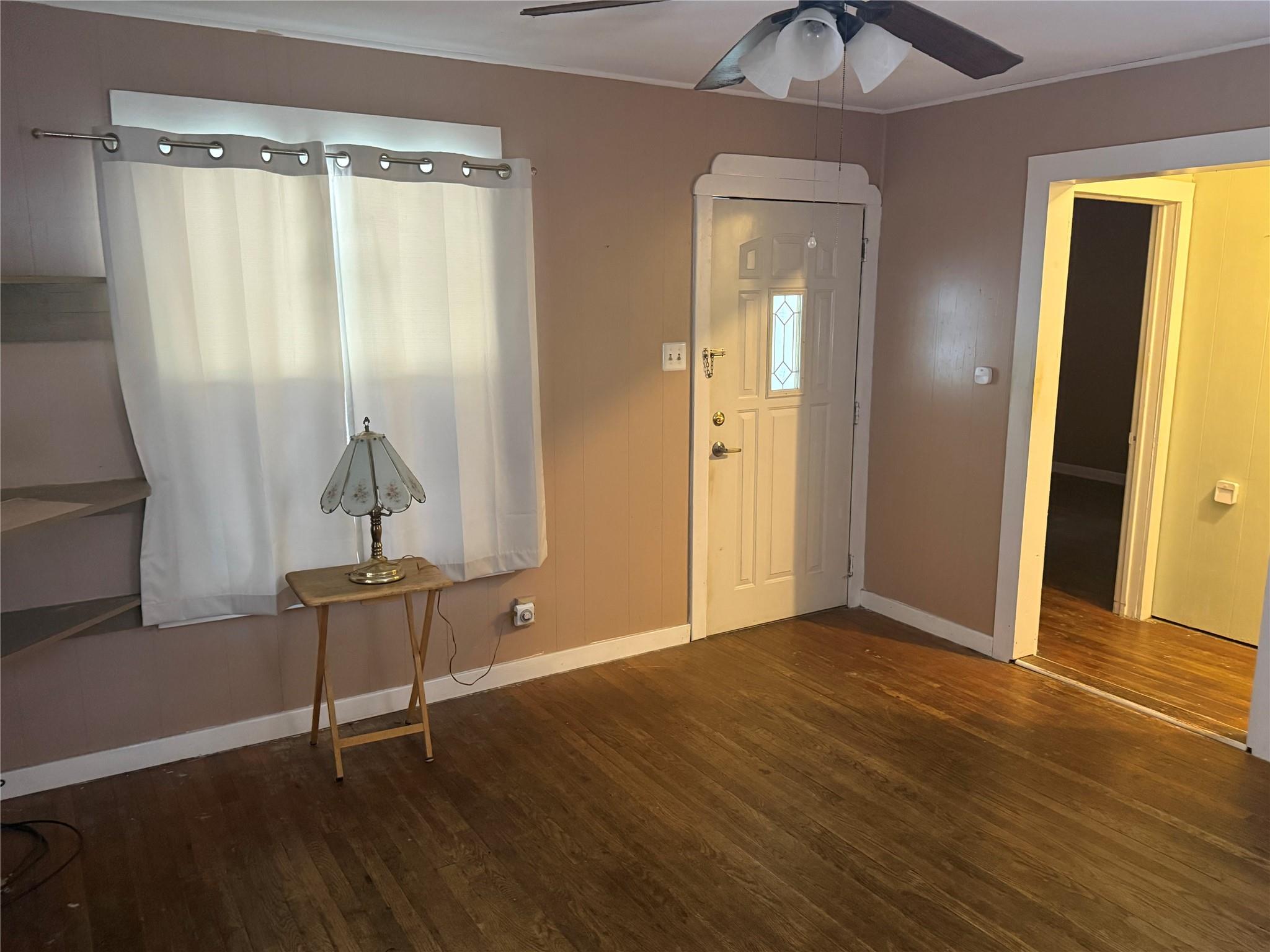 5702 Duval St Property Photo 3