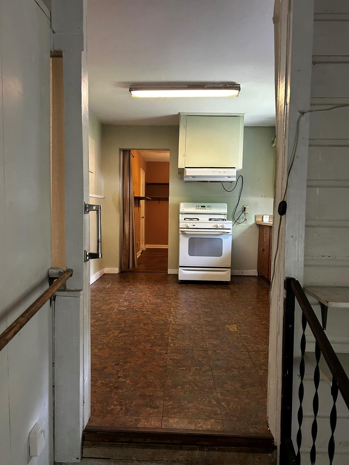 5702 Duval St Property Photo 6