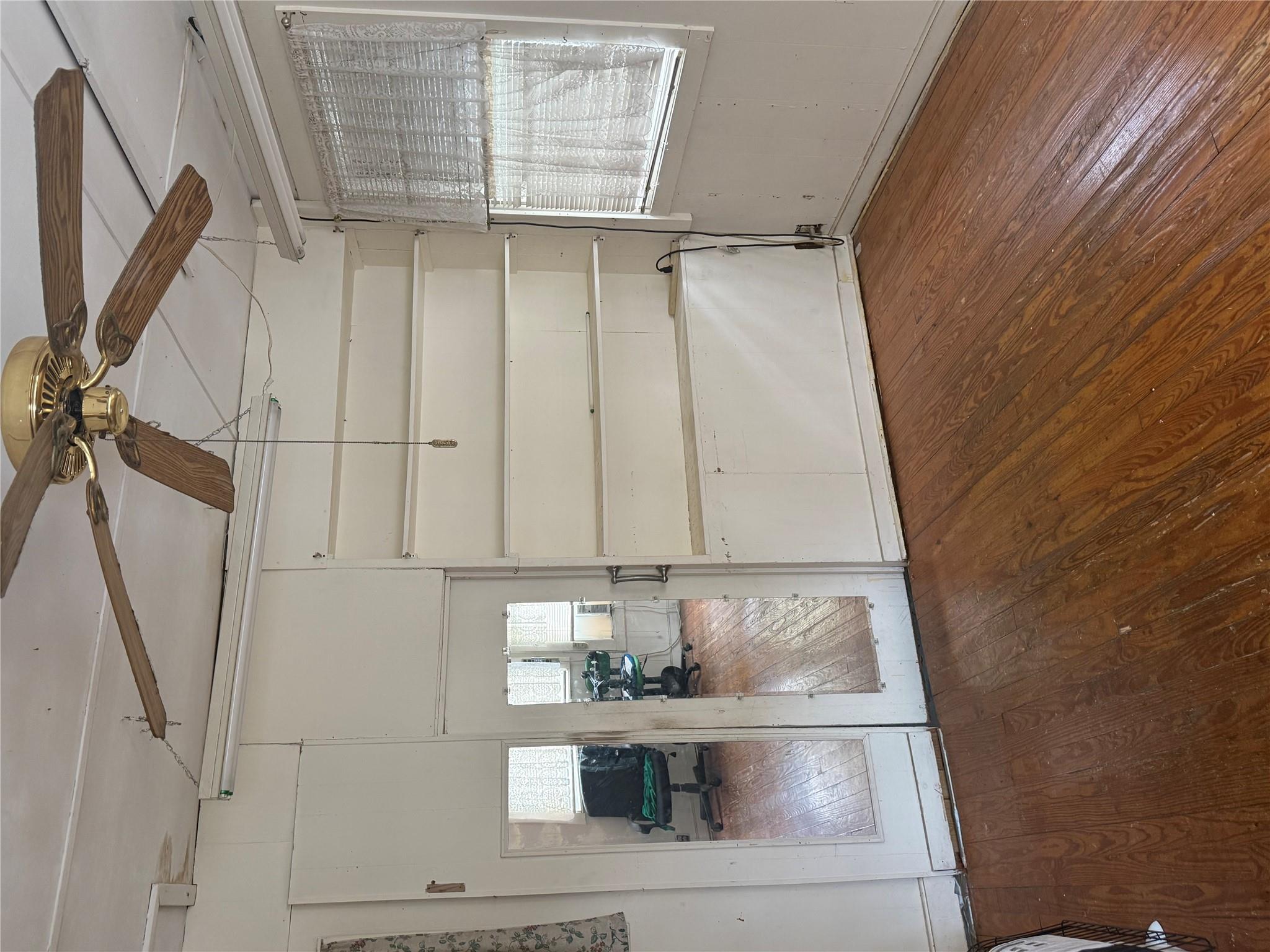 5702 Duval St Property Photo 7