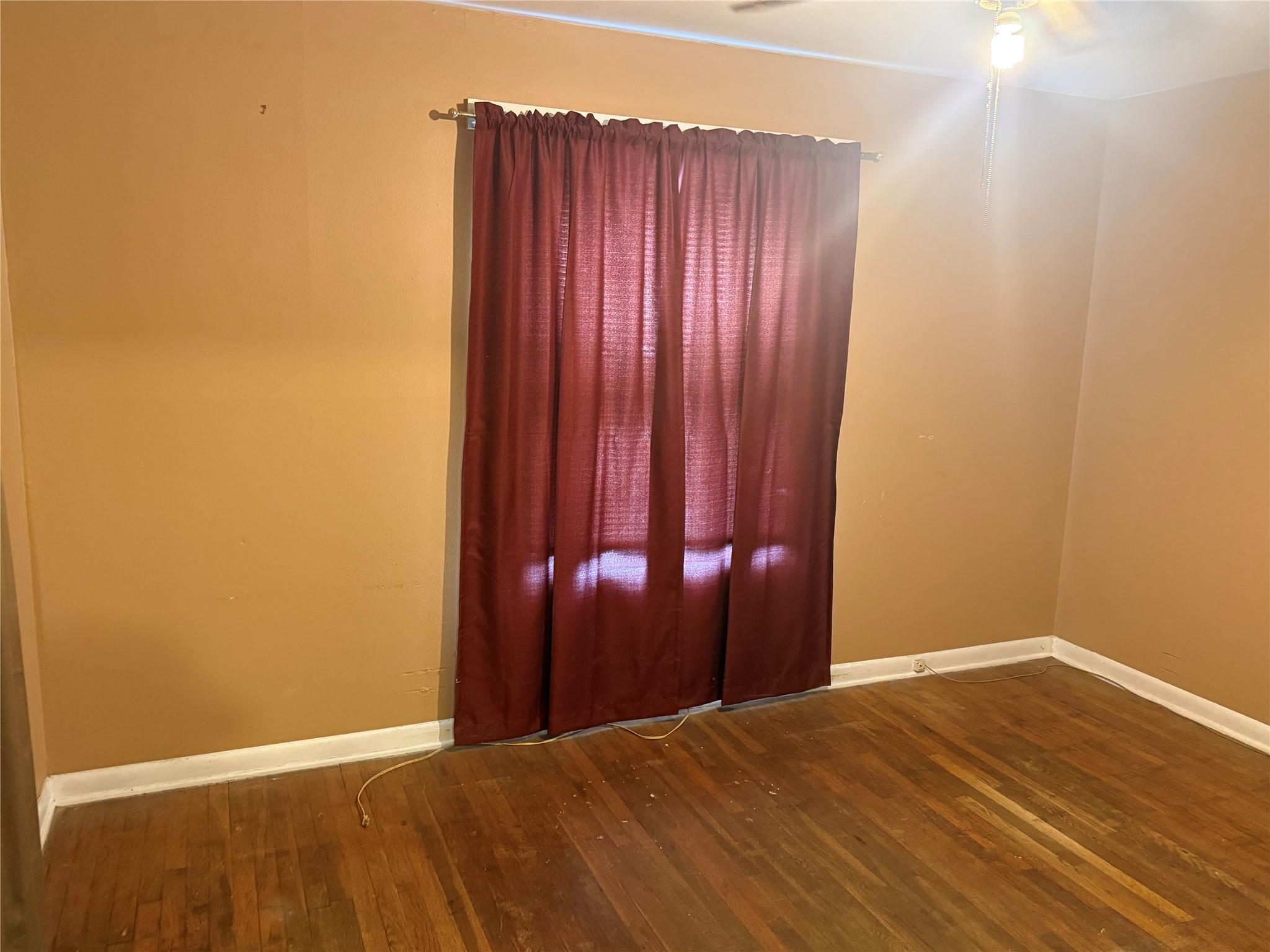 5702 Duval St Property Photo 8
