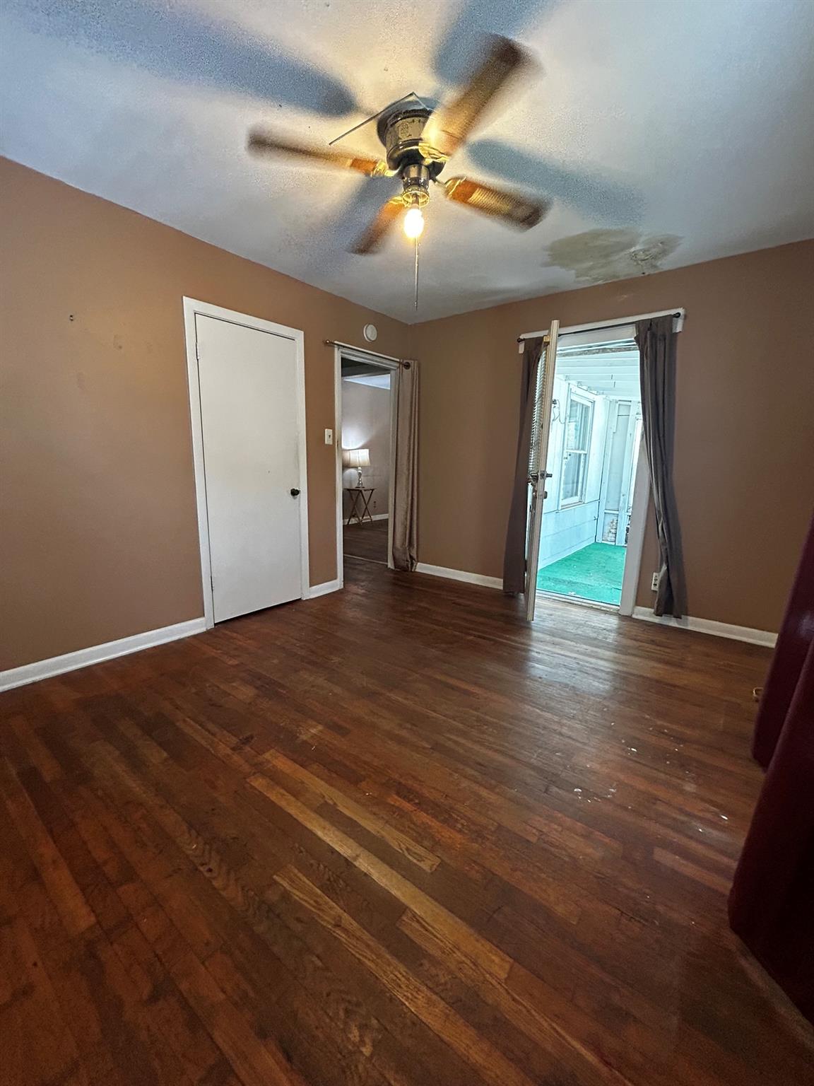 5702 Duval St Property Photo 21