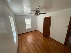 4609 Milburn Ln Property Photo 3