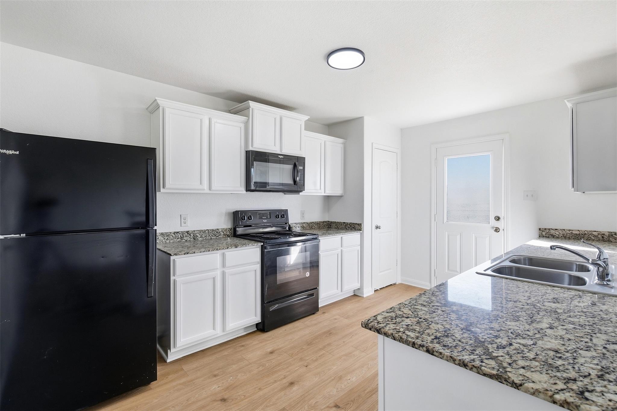 1013 Woodward Court Ct Property Photo 6