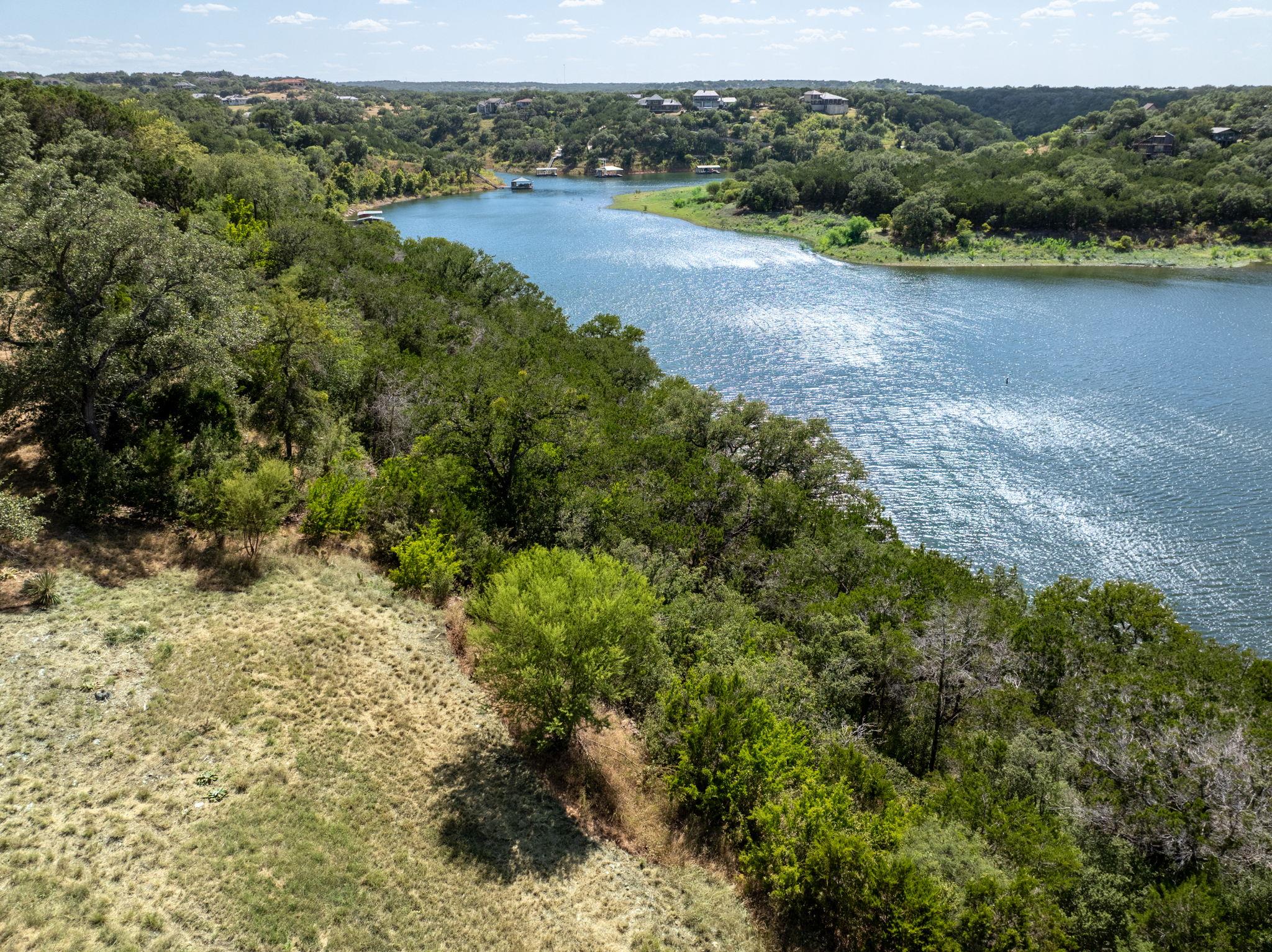 2908 Marina Shores Dr Property Photo 2