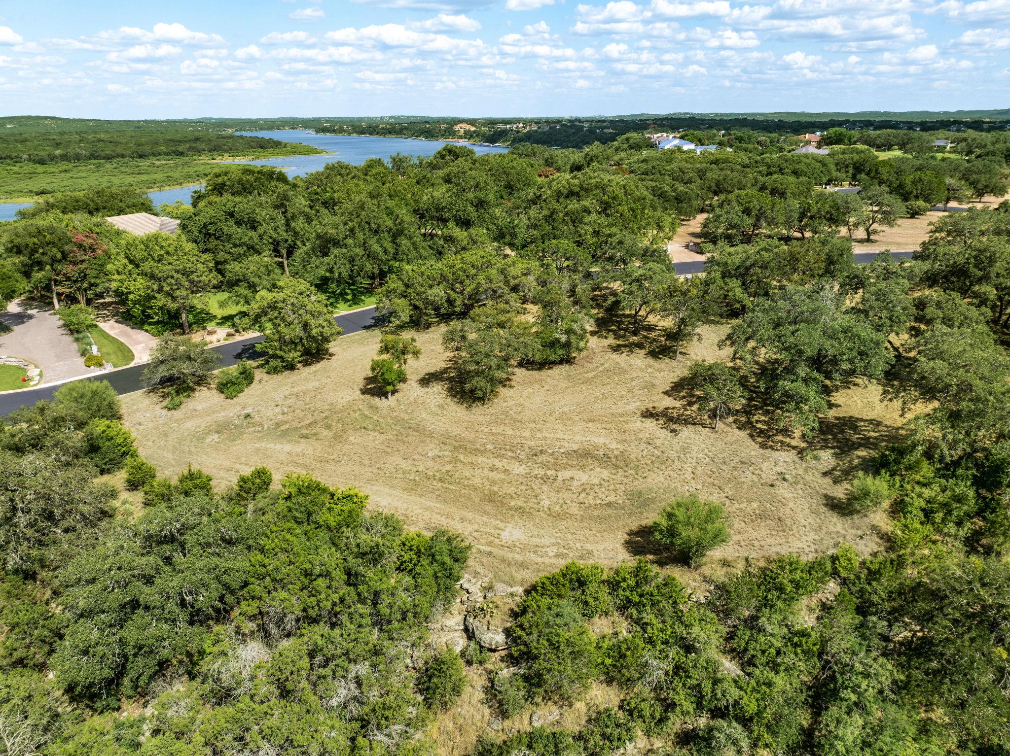 2908 Marina Shores Dr Property Photo 7
