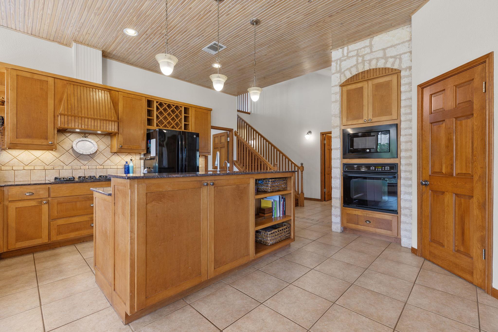 300 Little Gabriel River Dr Property Photo 11