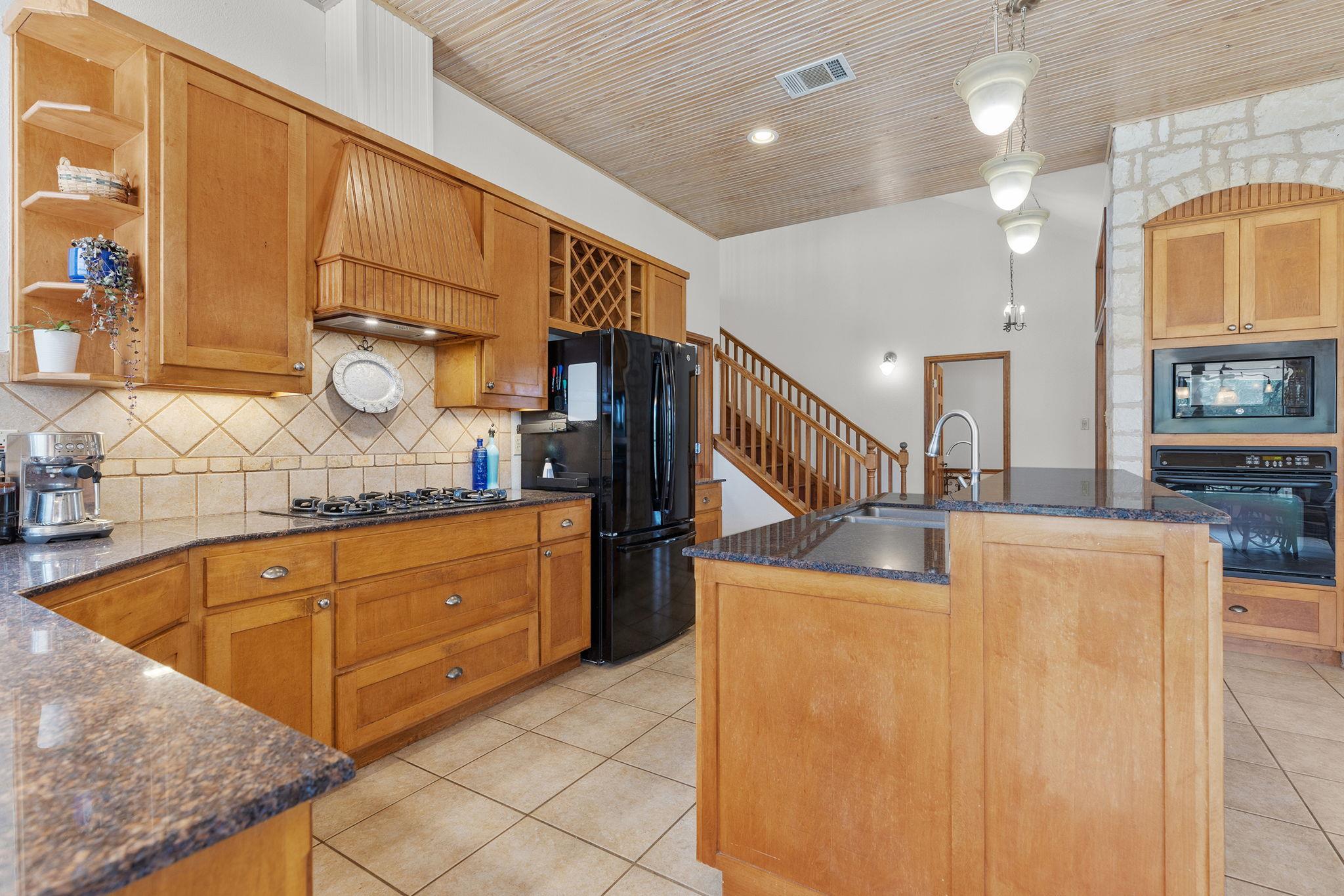 300 Little Gabriel River Dr Property Photo 13