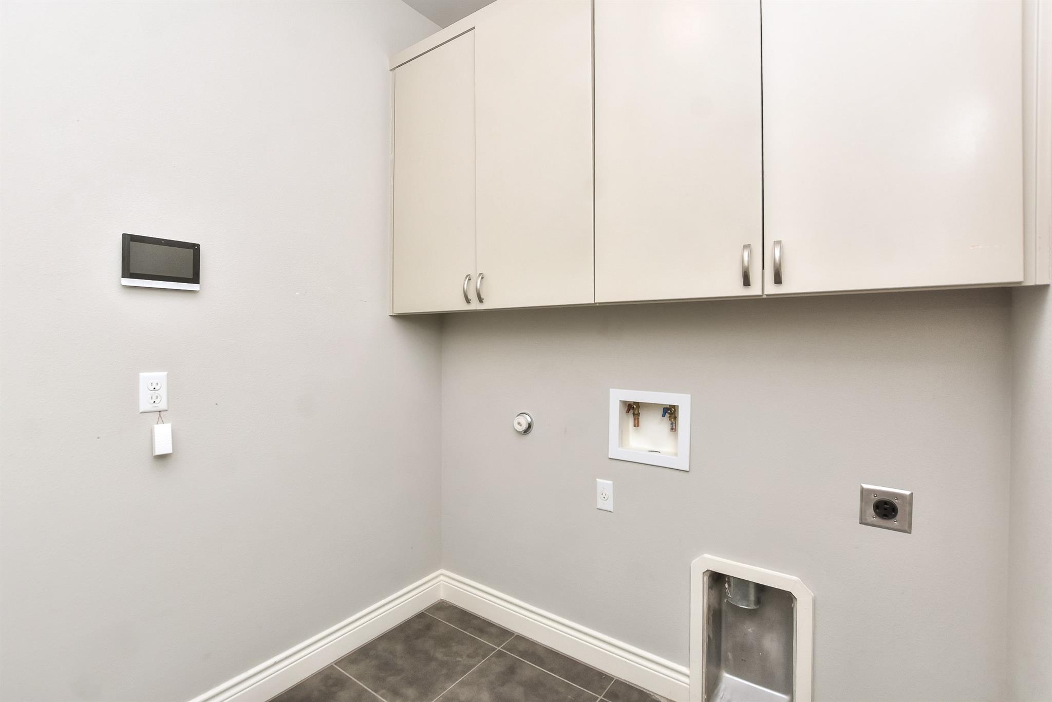 600 Caprock Canyon Trl Property Photo 10