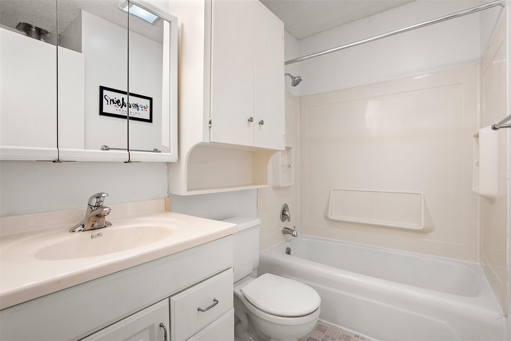 8603 Woodstone Dr #b Property Photo 11