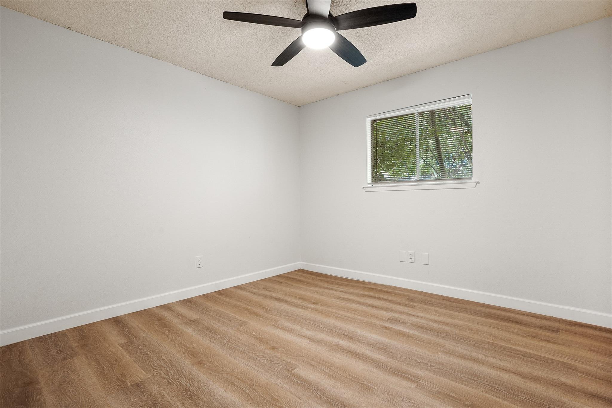 8603 Woodstone Dr #b Property Photo 13