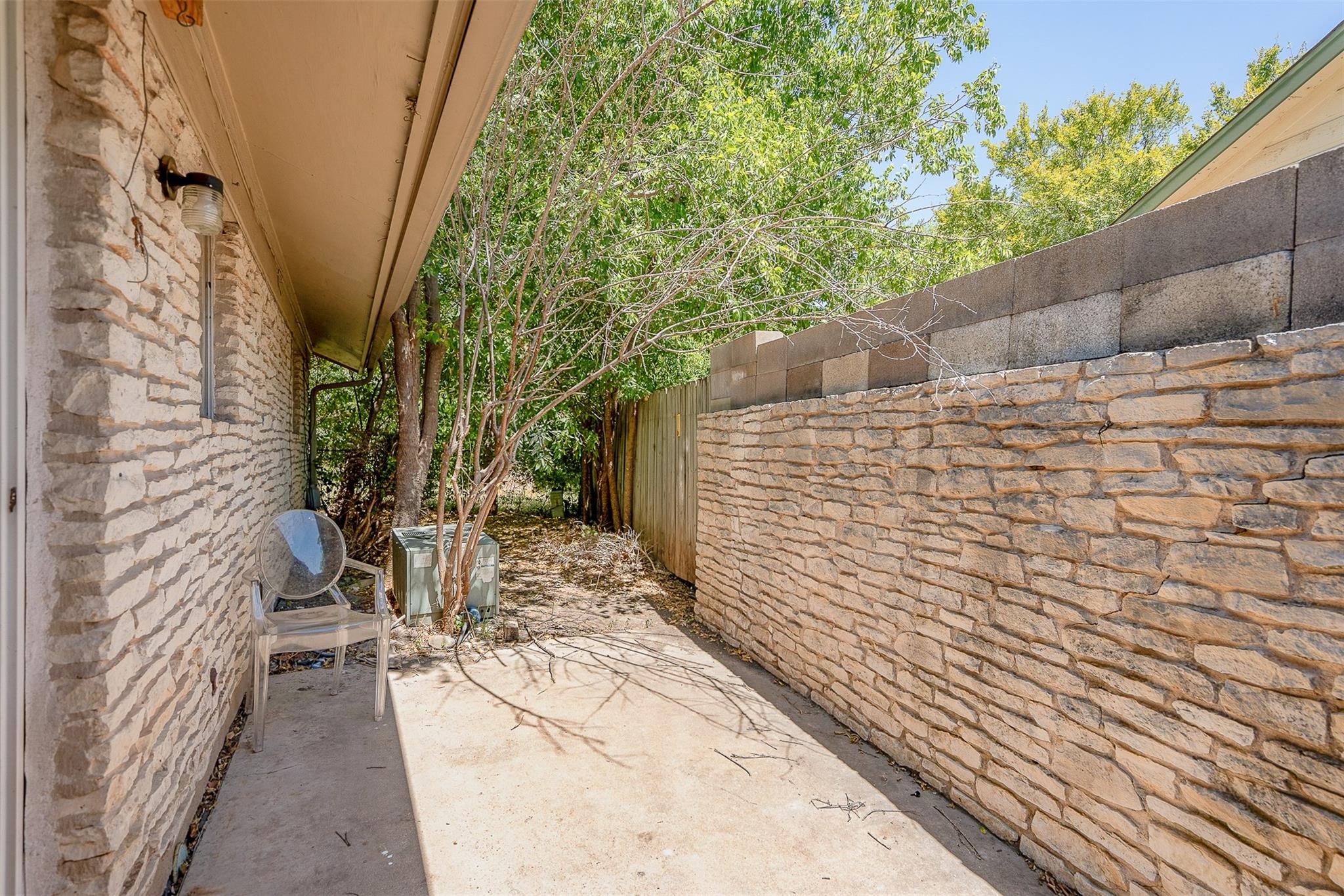 8603 Woodstone Dr #b Property Photo 15