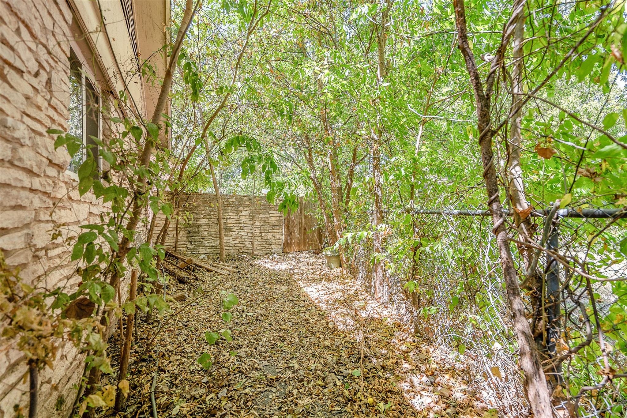 8603 Woodstone Dr #b Property Photo 18