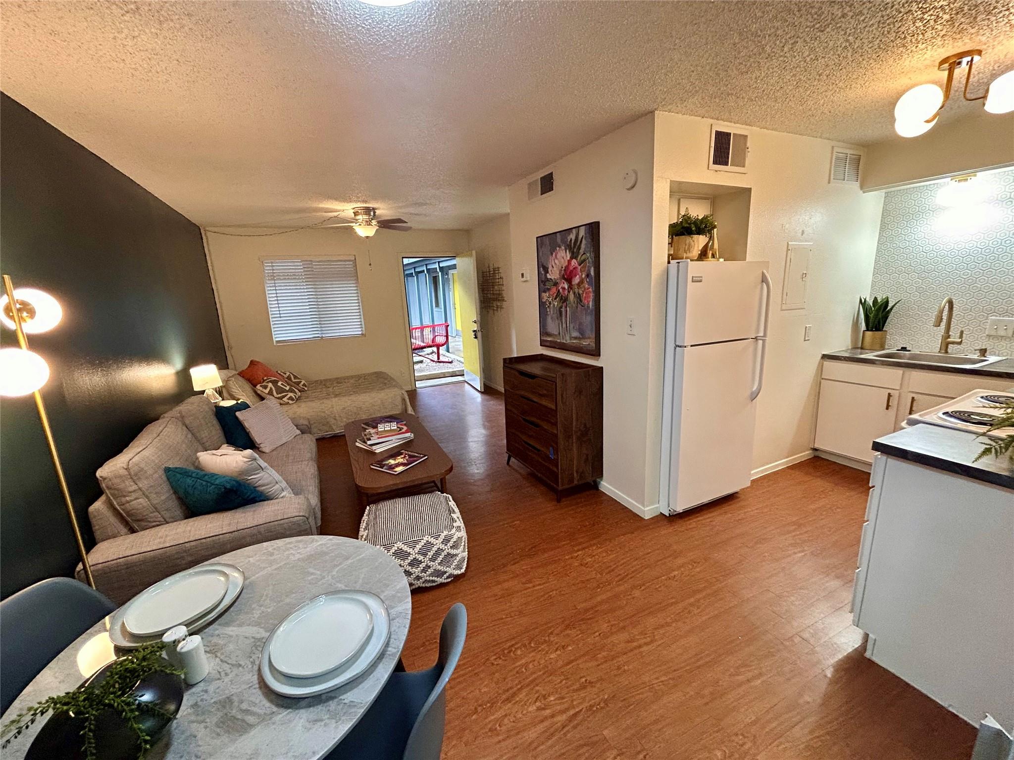 4209 Avenue B Ave #209 Property Photo 1