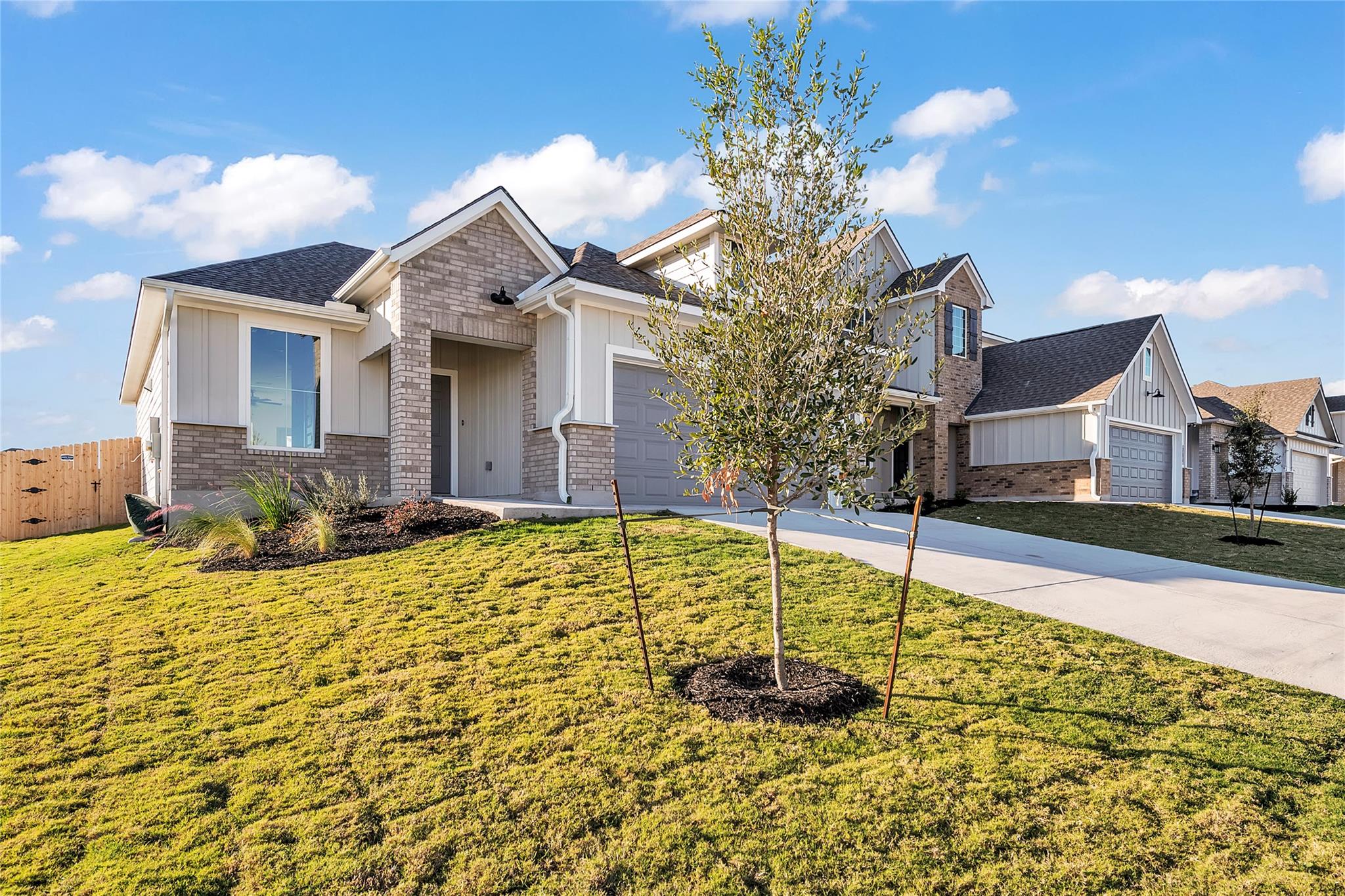 270 Boatright Blvd Property Photo 1