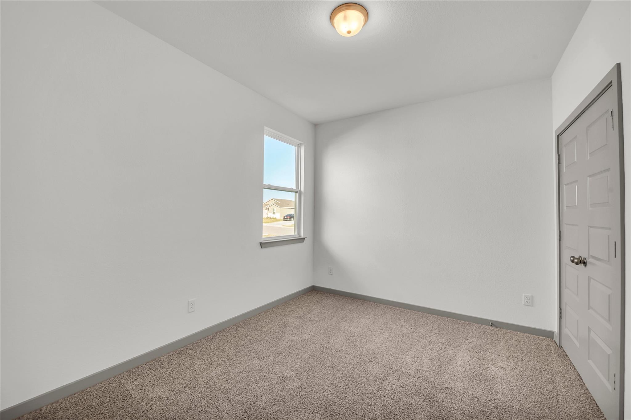 270 Boatright Blvd Property Photo 8