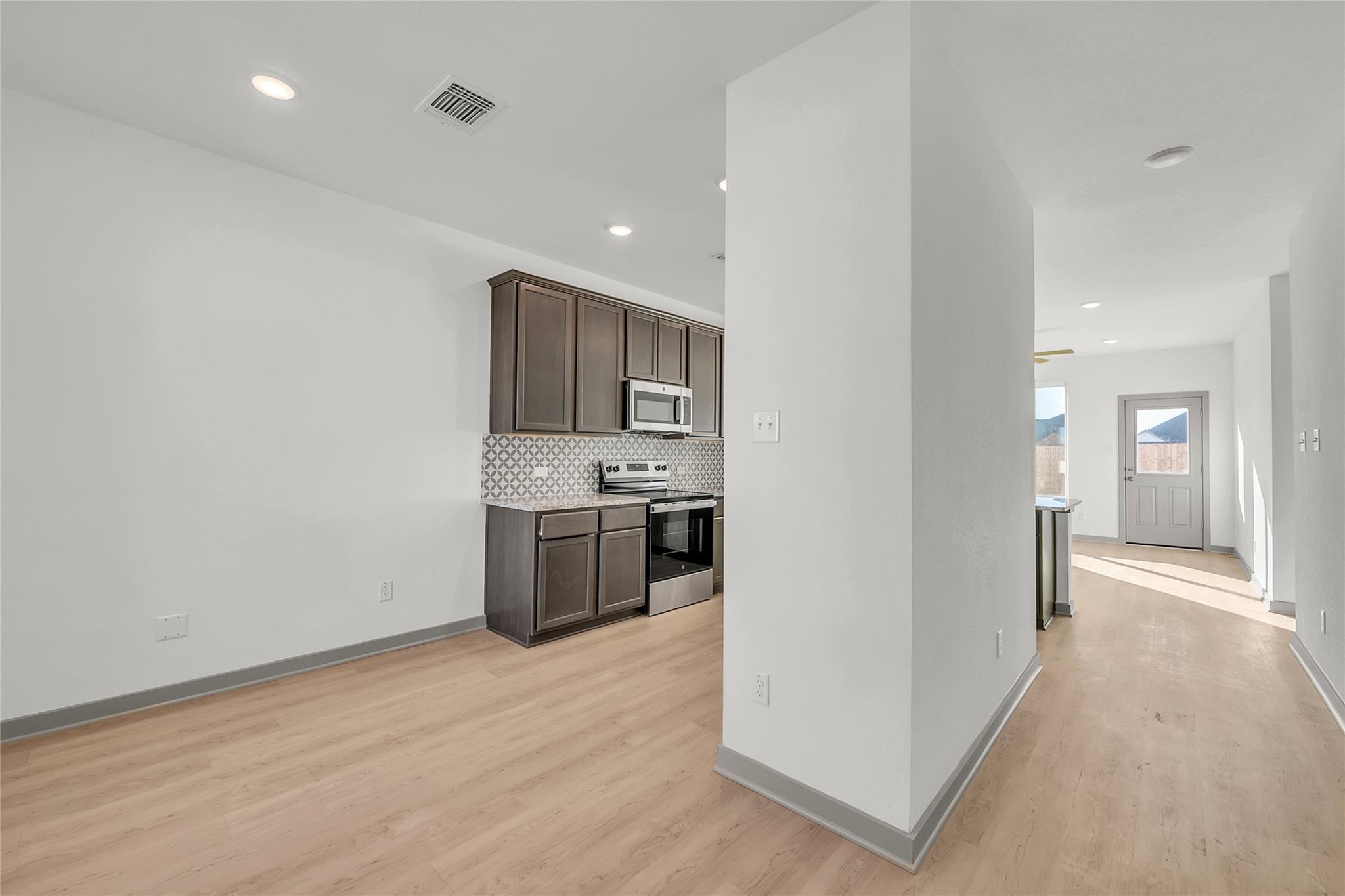 270 Boatright Blvd Property Photo 18