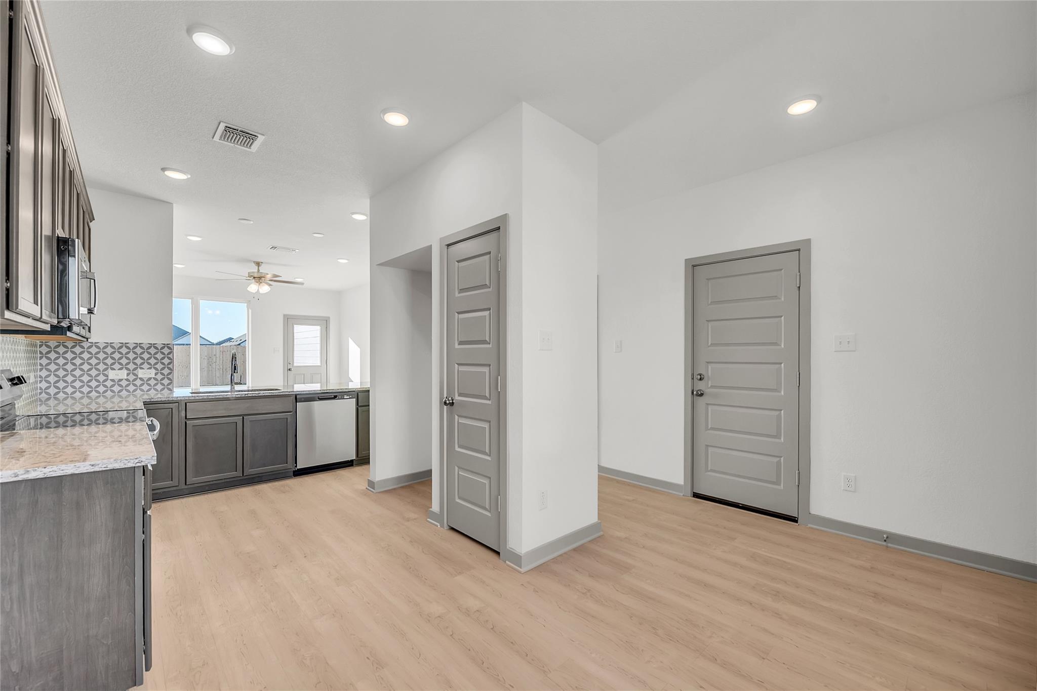 270 Boatright Blvd Property Photo 21