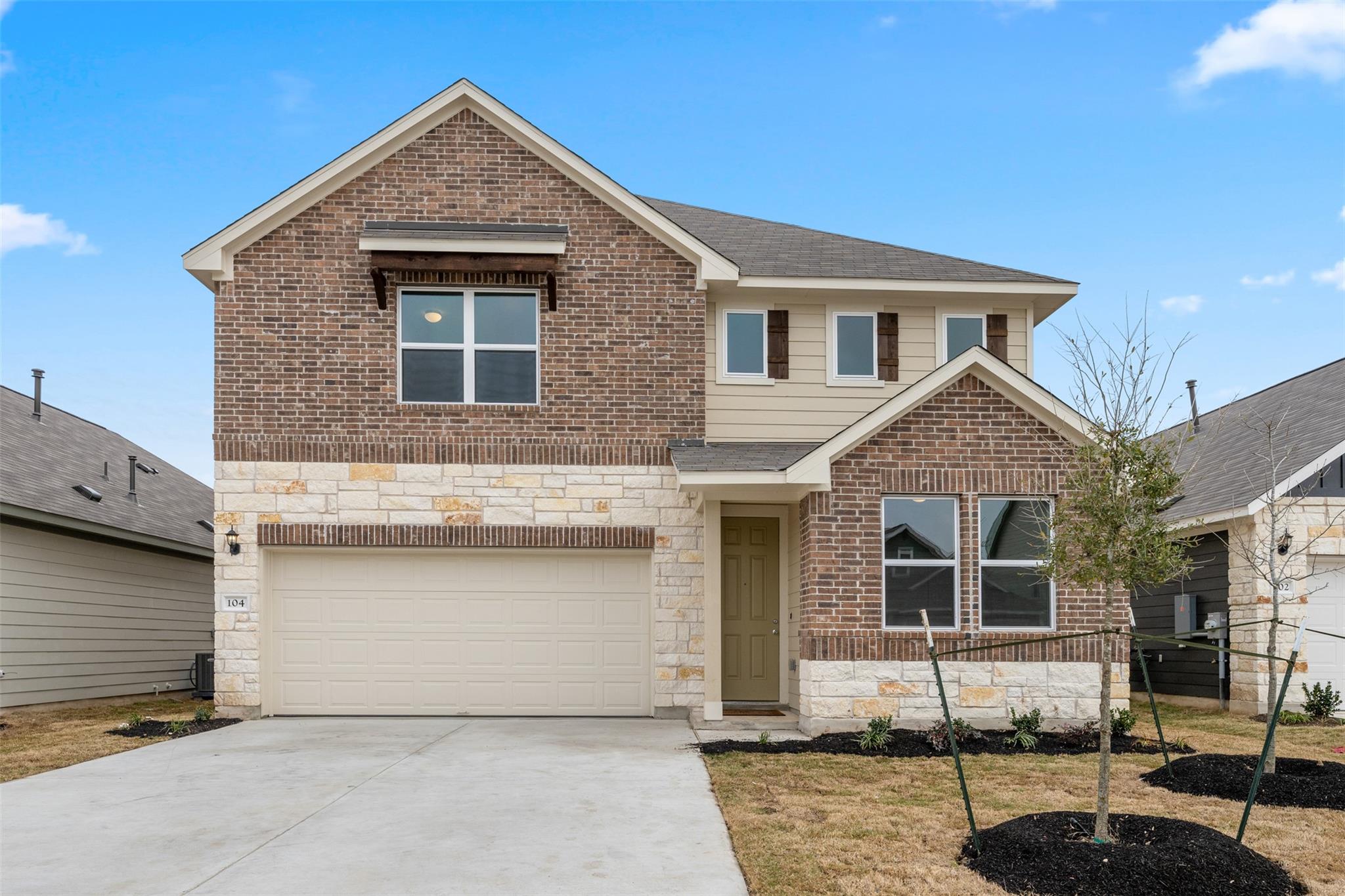 135 Arlington Park Loop Property Photo 1