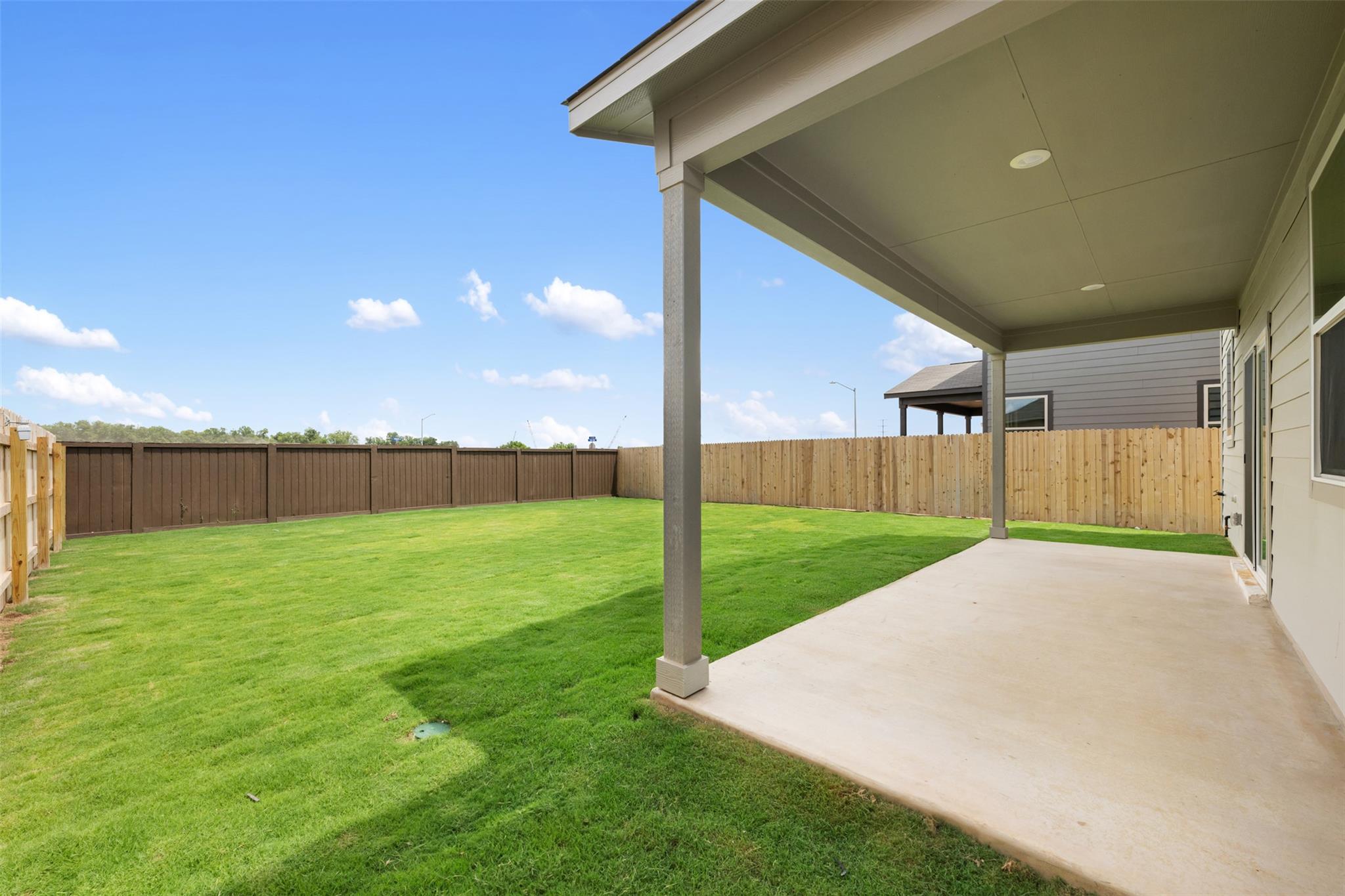 135 Arlington Park Loop Property Photo 29