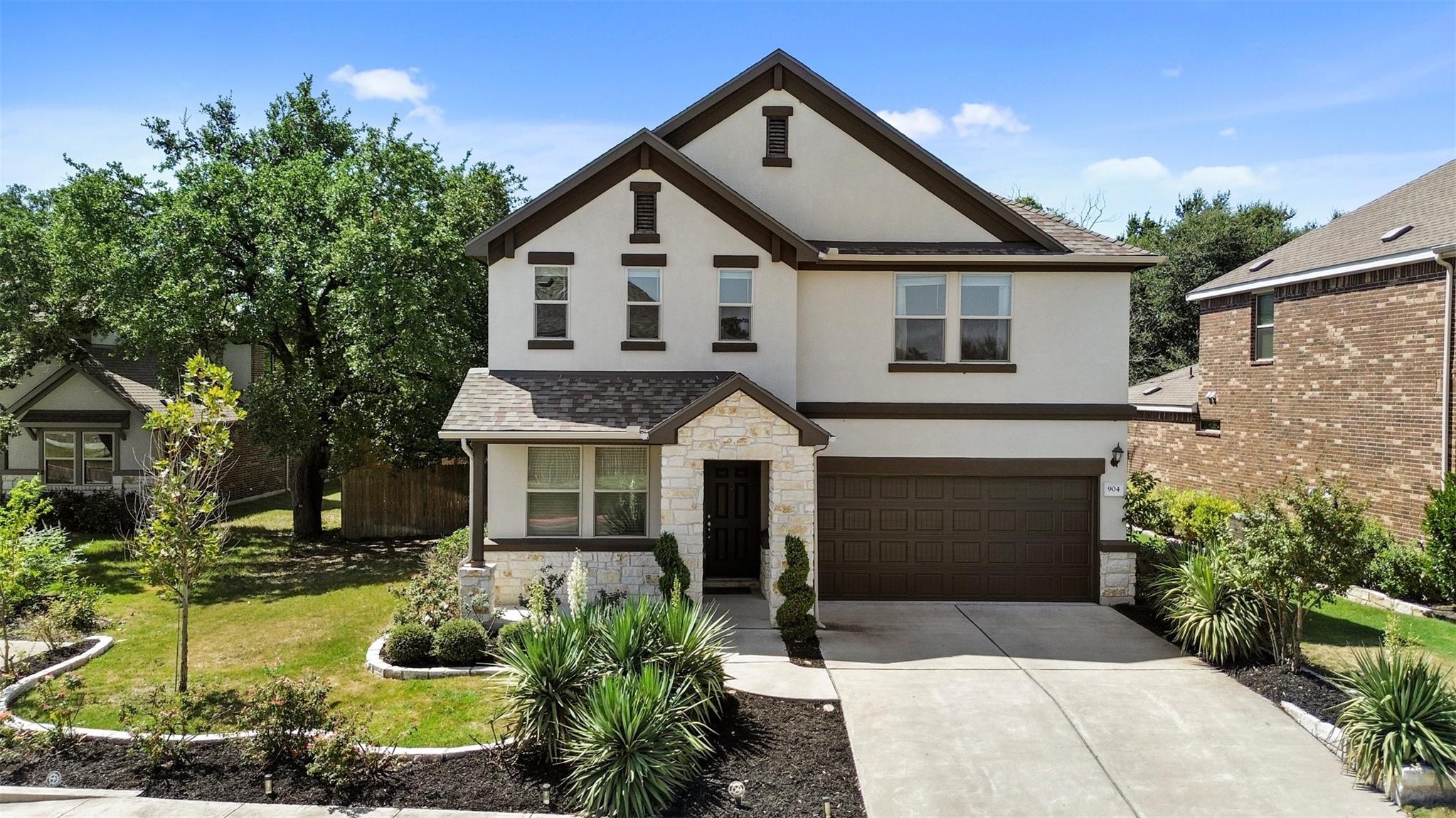 904 American Trl #2 Property Photo 1