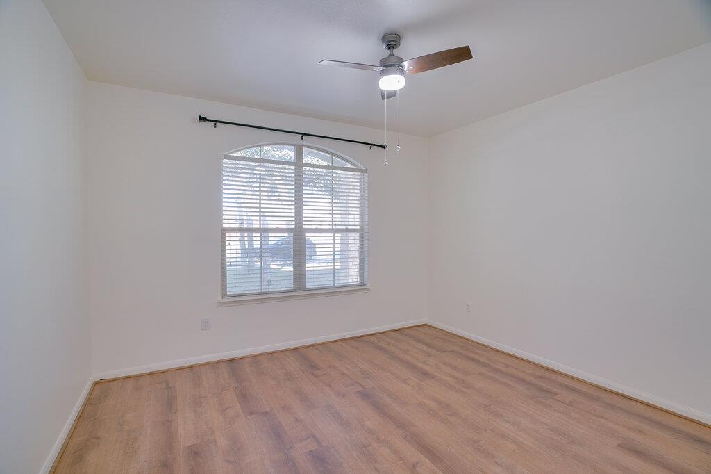 2509 Etta May Ln Property Photo 7
