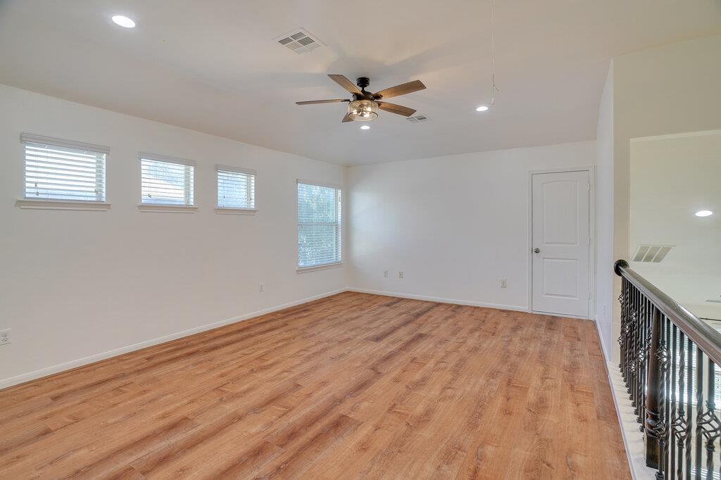 2509 Etta May Ln Property Photo 13