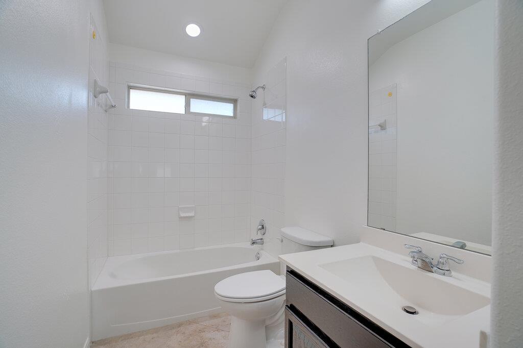 2509 Etta May Ln Property Photo 14