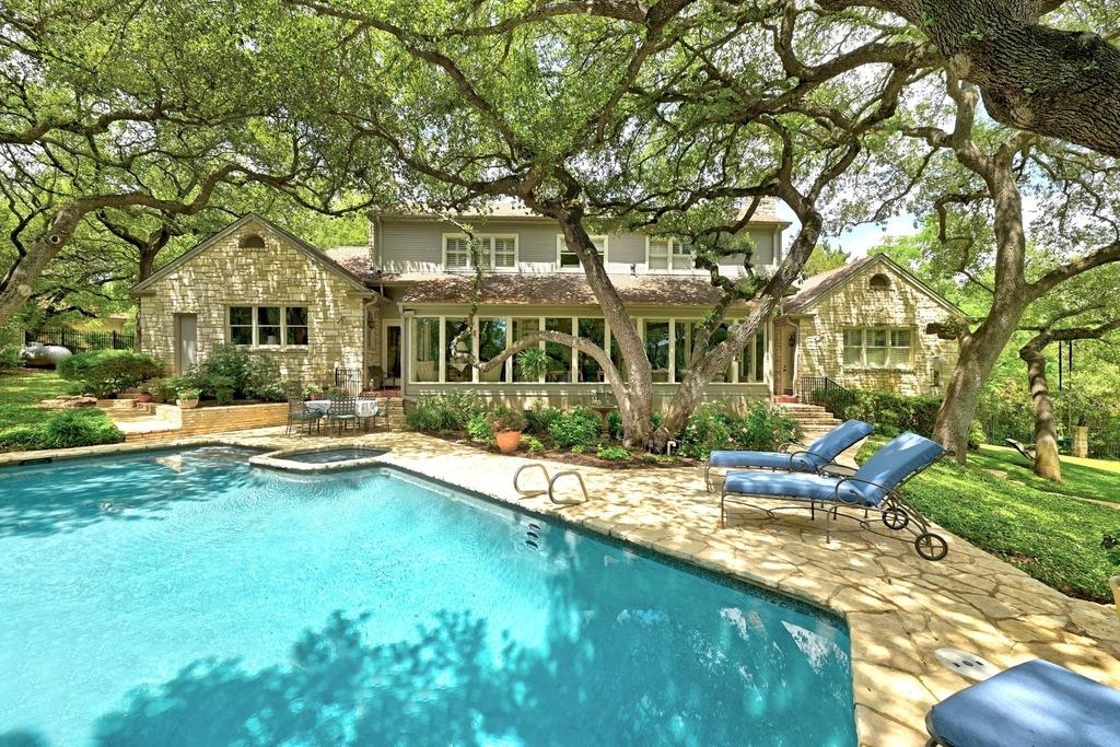 2405 Westlake Pass Property Photo 1