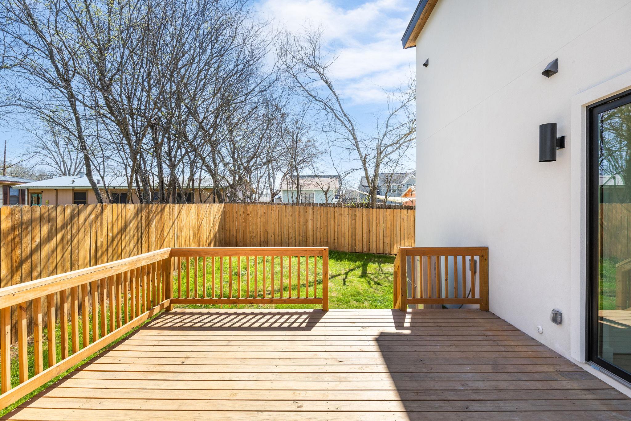 802 Philco Dr 2 Property Photo 17